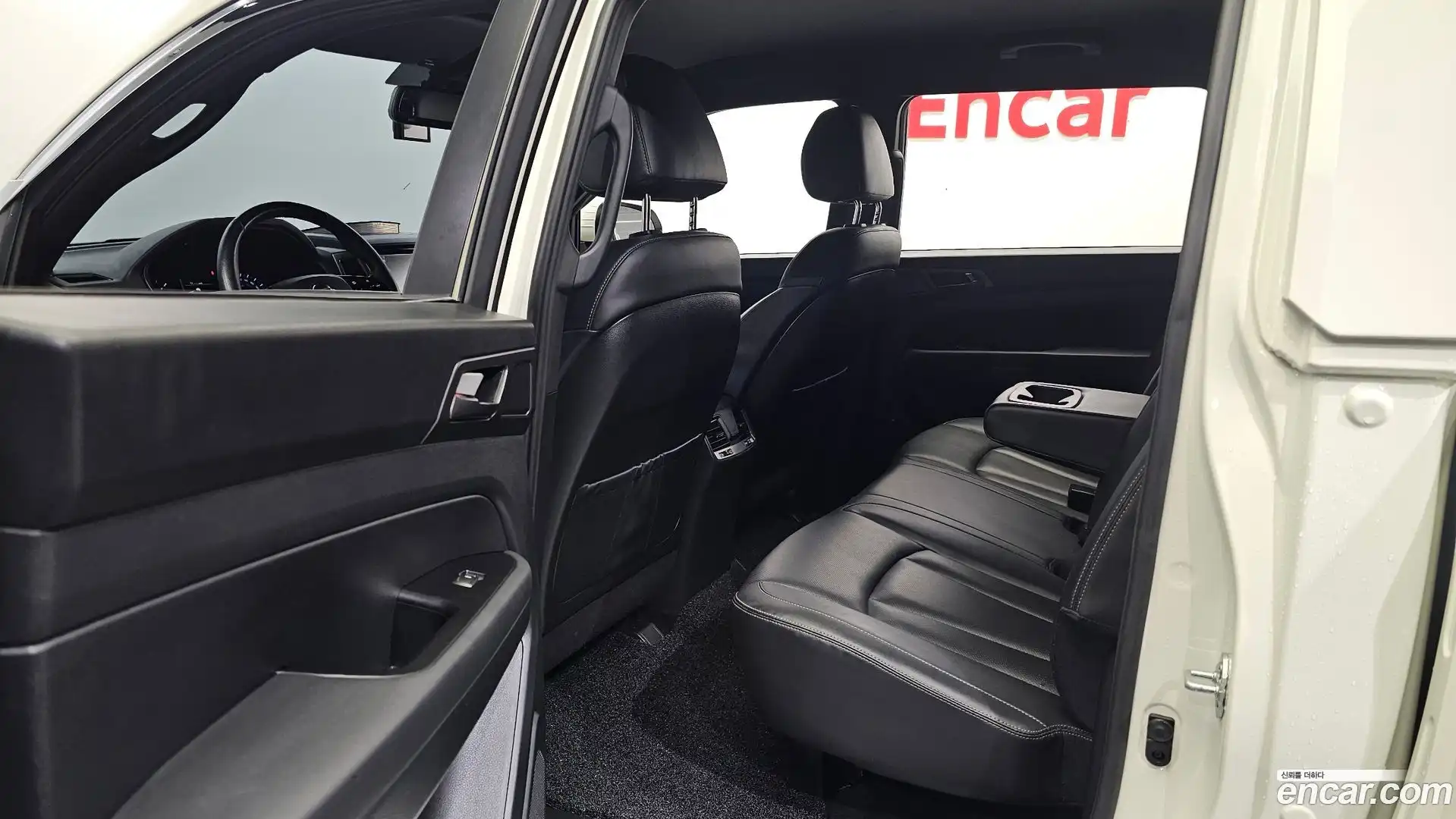 Rexton KG Mobility 2021.6-OPTION-016