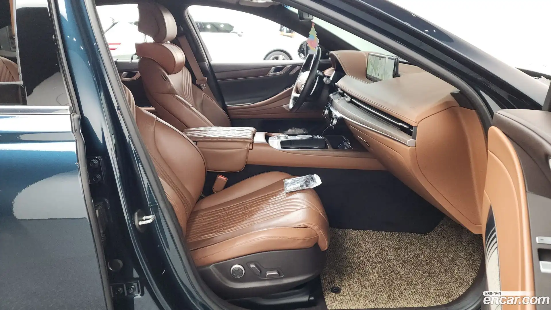 G80 Genesis 2020.10-INNER-036
