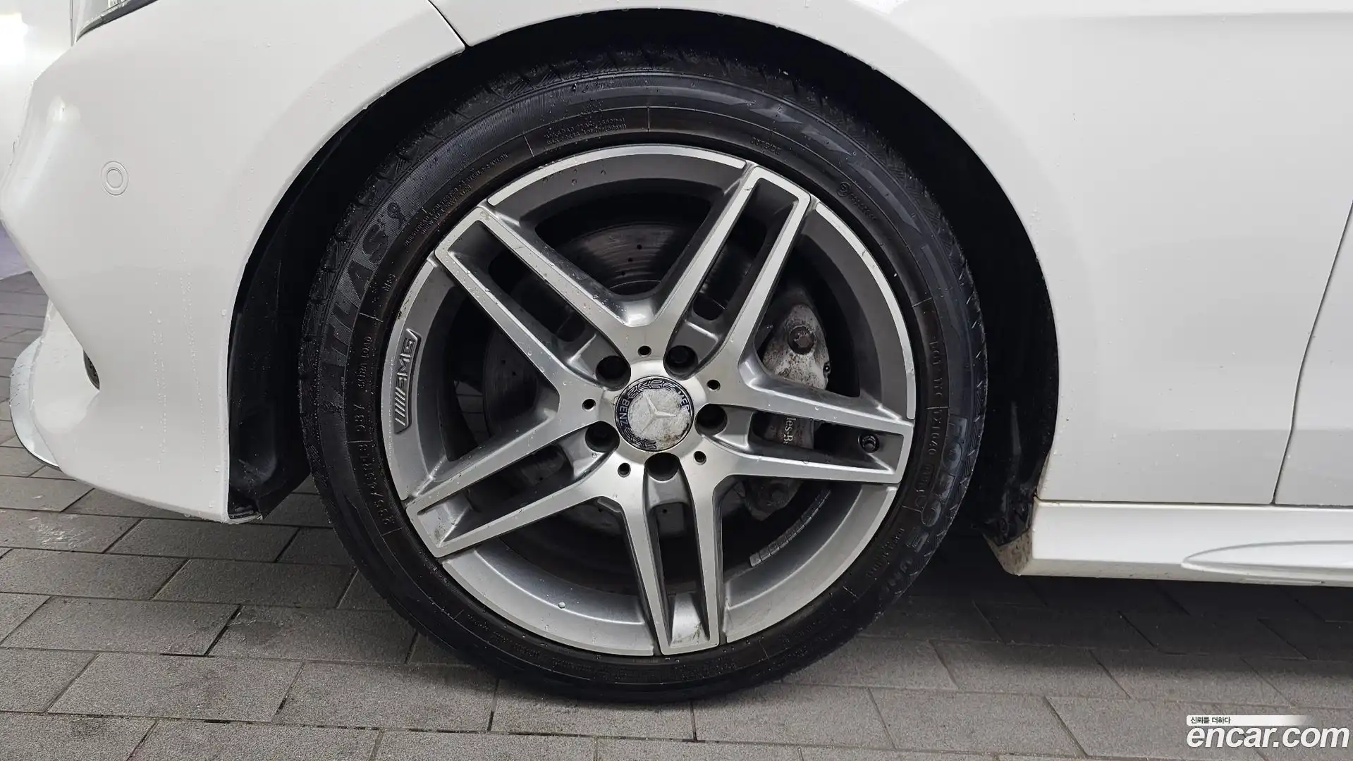 E-Class Mercedes-Benz 2016.0-OUTER-005