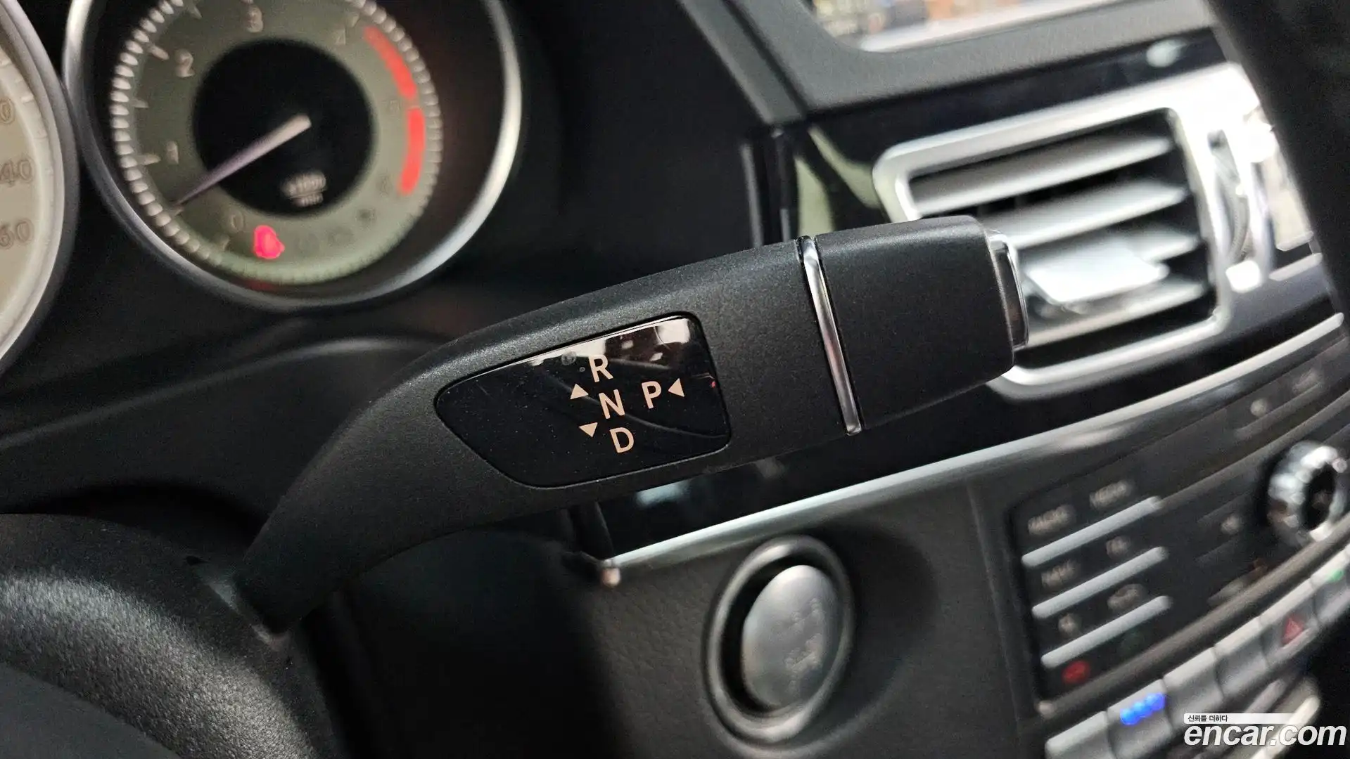 E-Class Mercedes-Benz 2016.0-INNER-009