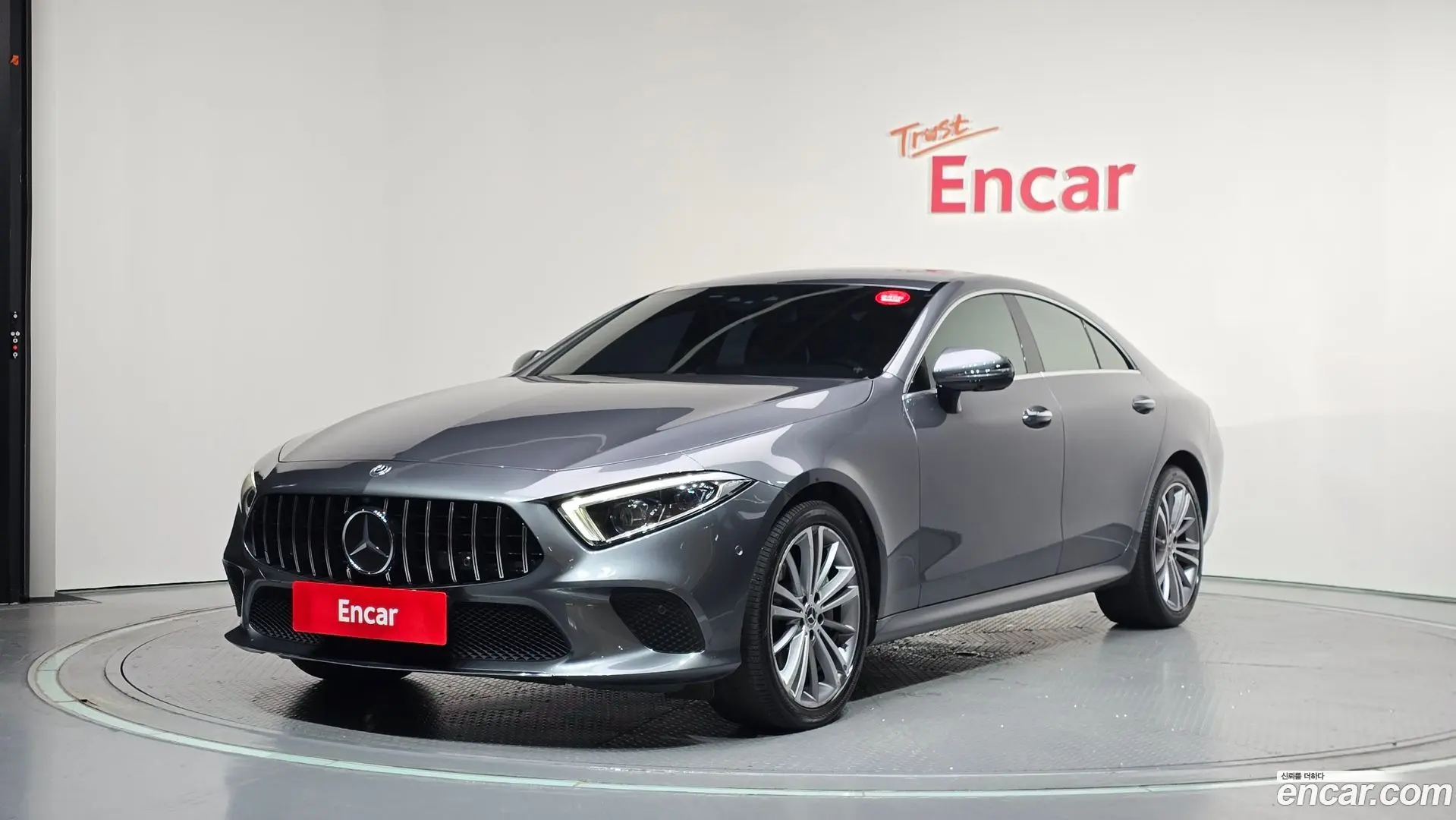 Main__Slider__Photo:CLS-Class Mercedes-Benz 2019.1-0