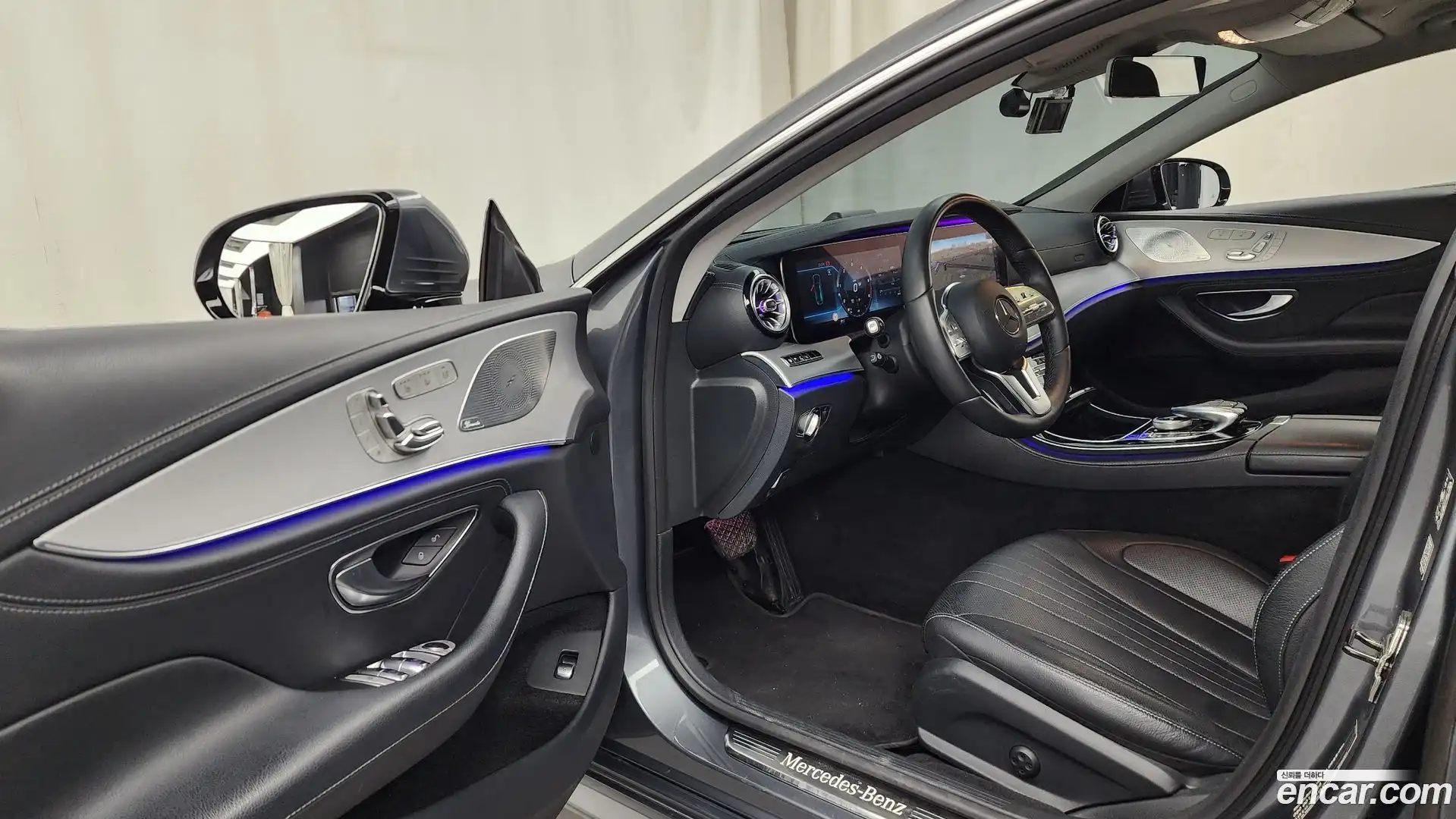CLS-Class Mercedes-Benz 2019.1-INNER-010