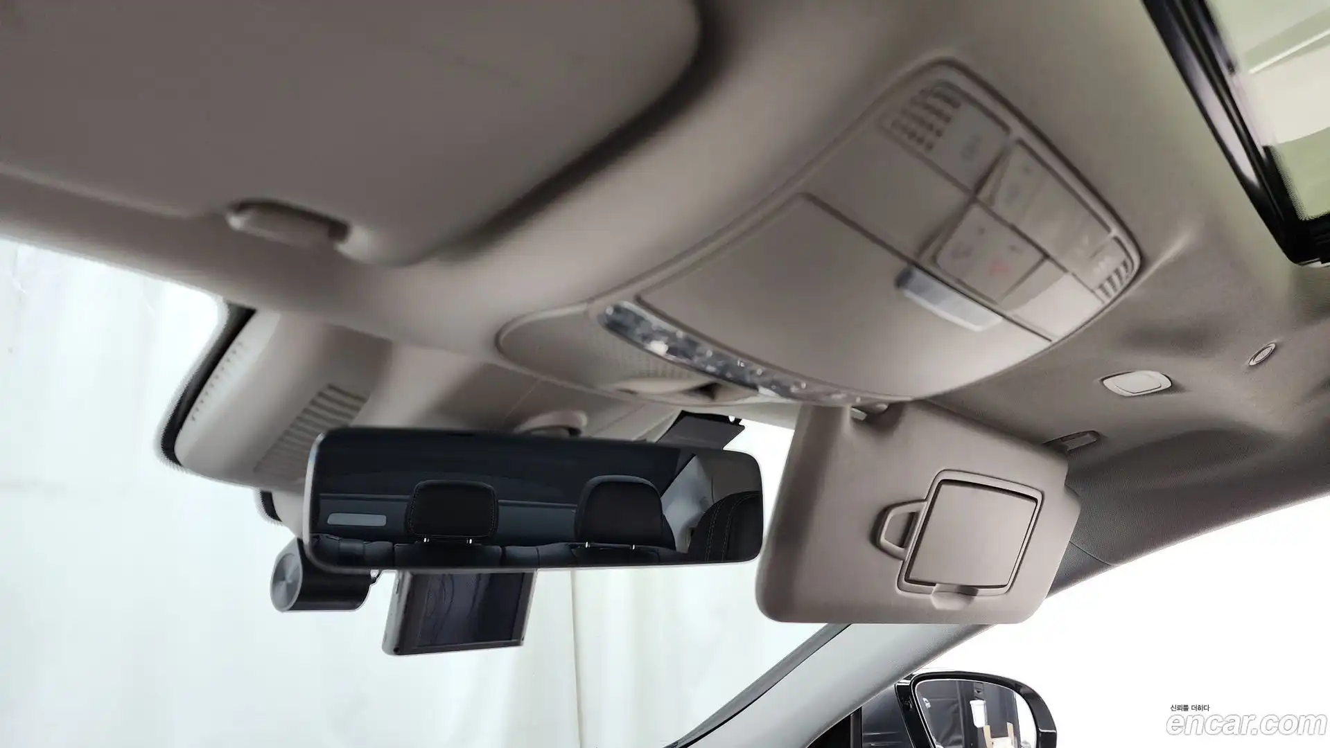 CLS-Class Mercedes-Benz 2019.1-OPTION-044