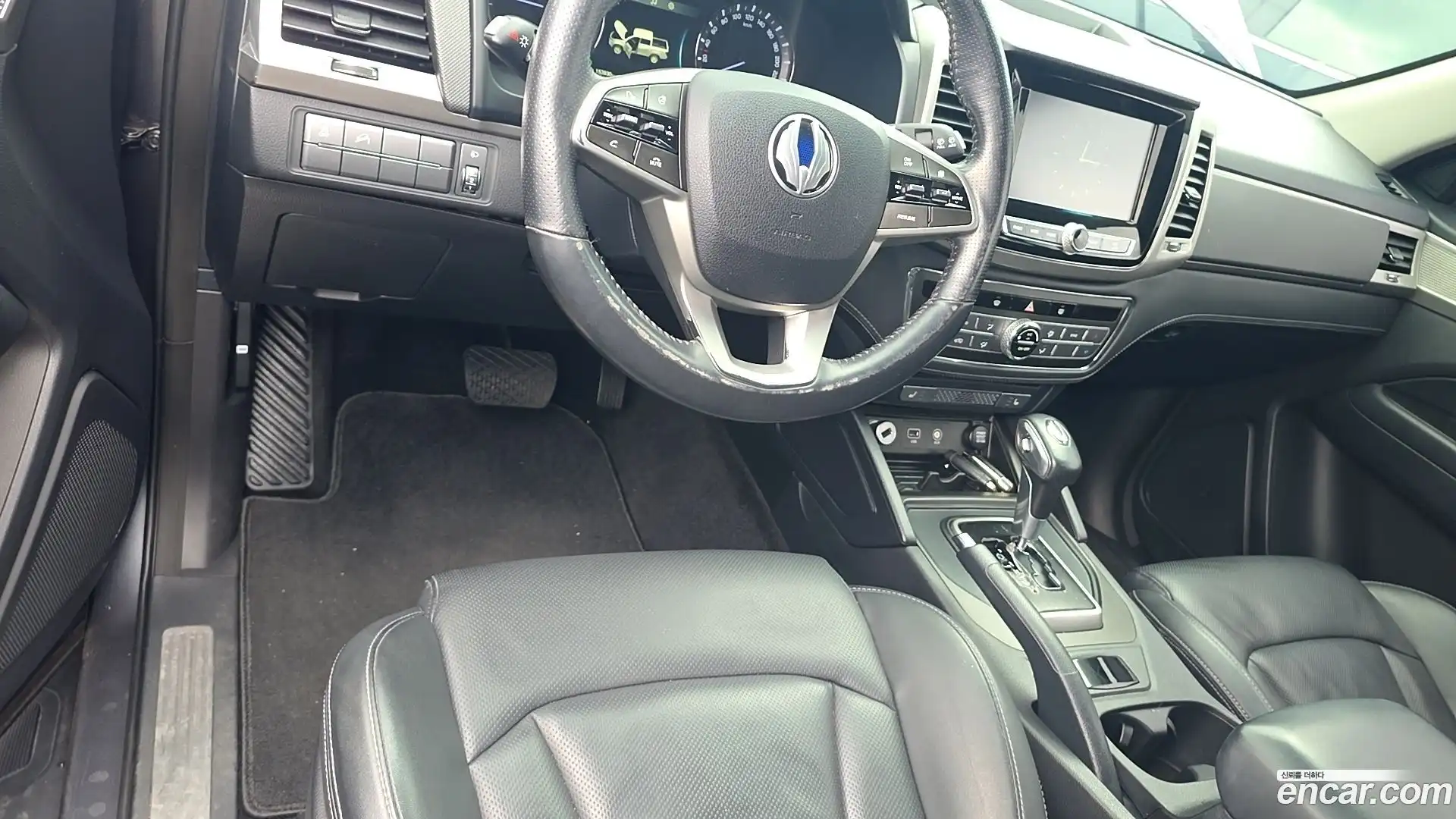 Rexton KG Mobility 2019.6-OUTER-001