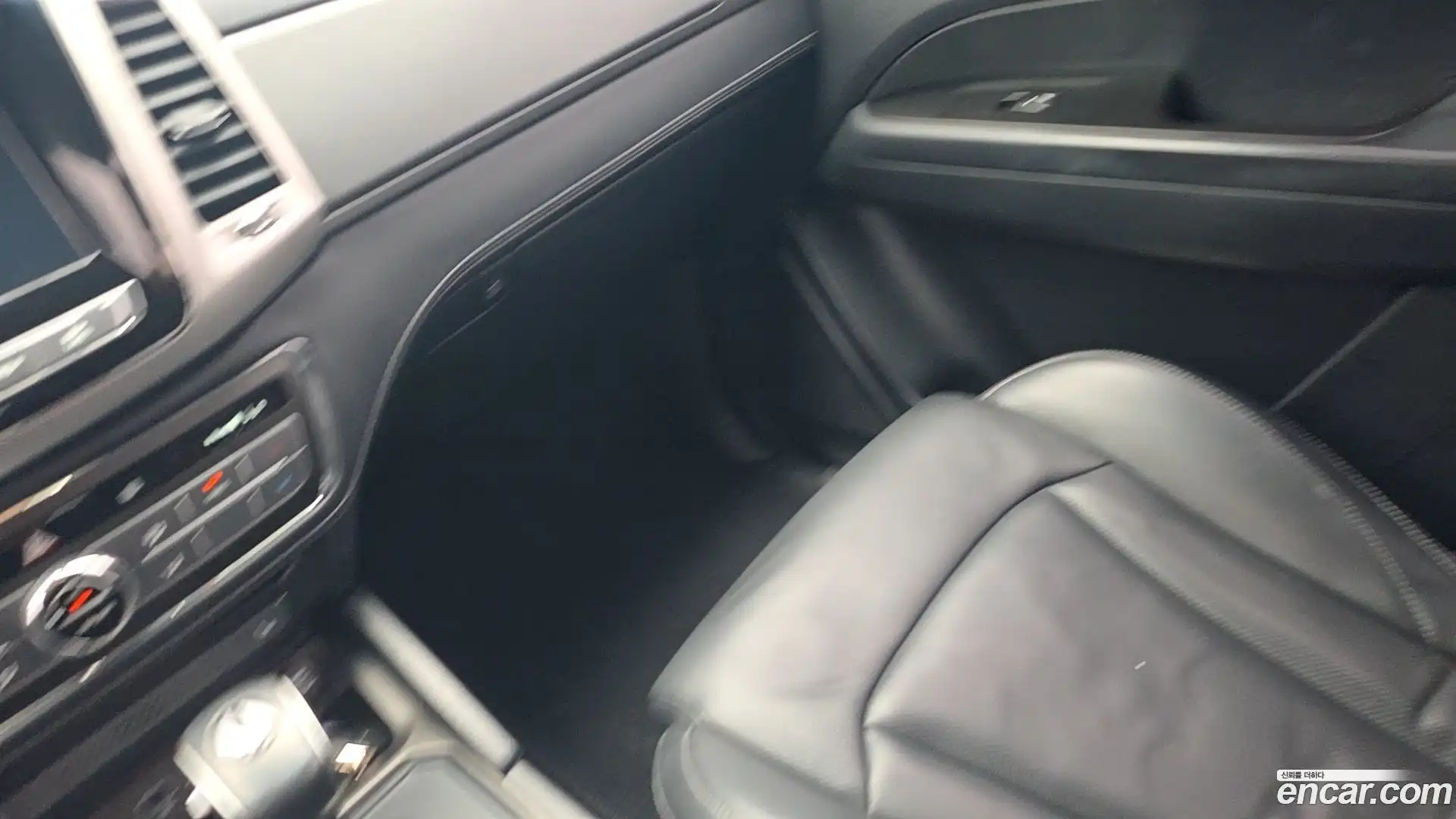 Rexton KG Mobility 2019.6-OUTER-006