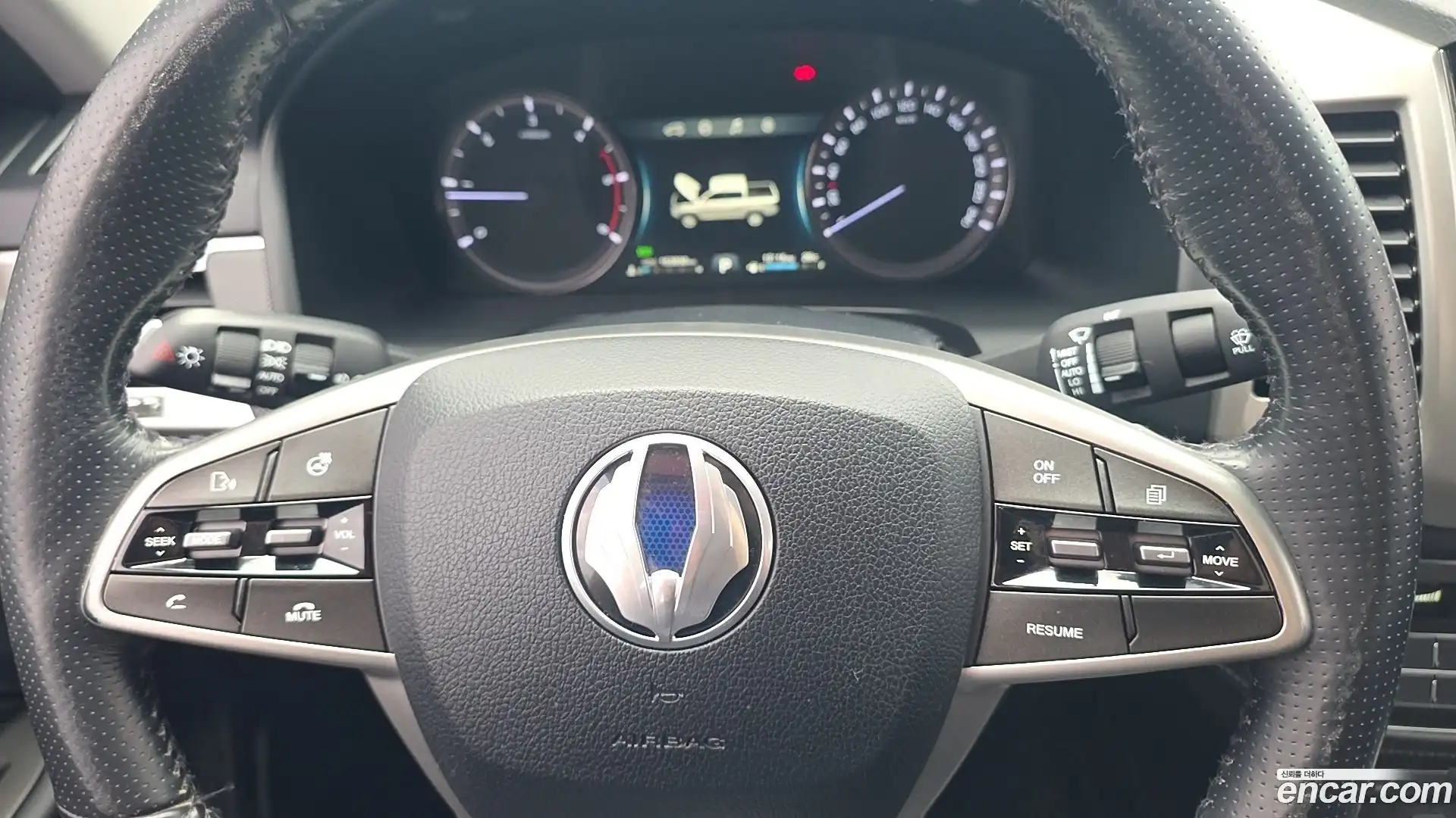 Rexton KG Mobility 2019.6-INNER-008