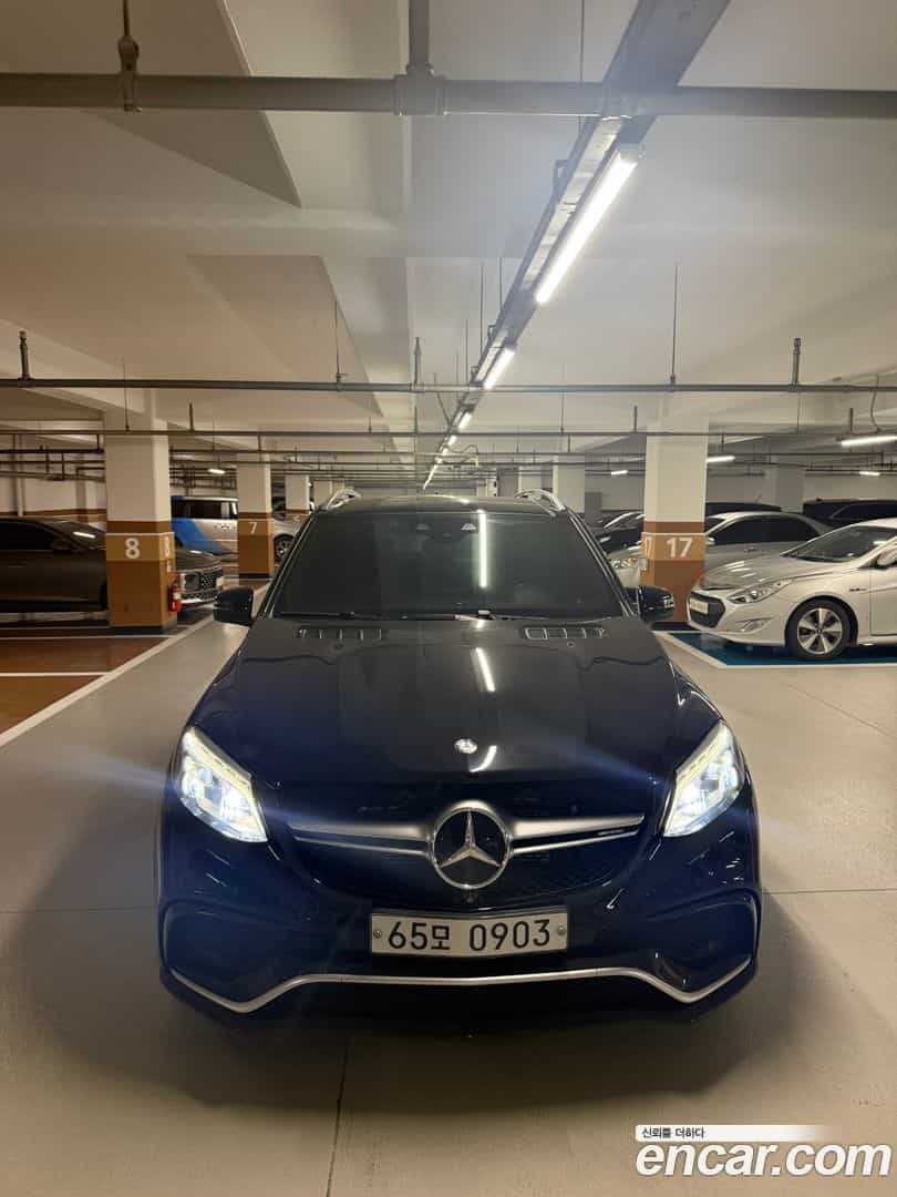 GLE-Class Mercedes-Benz 2016.3-OUTER-005