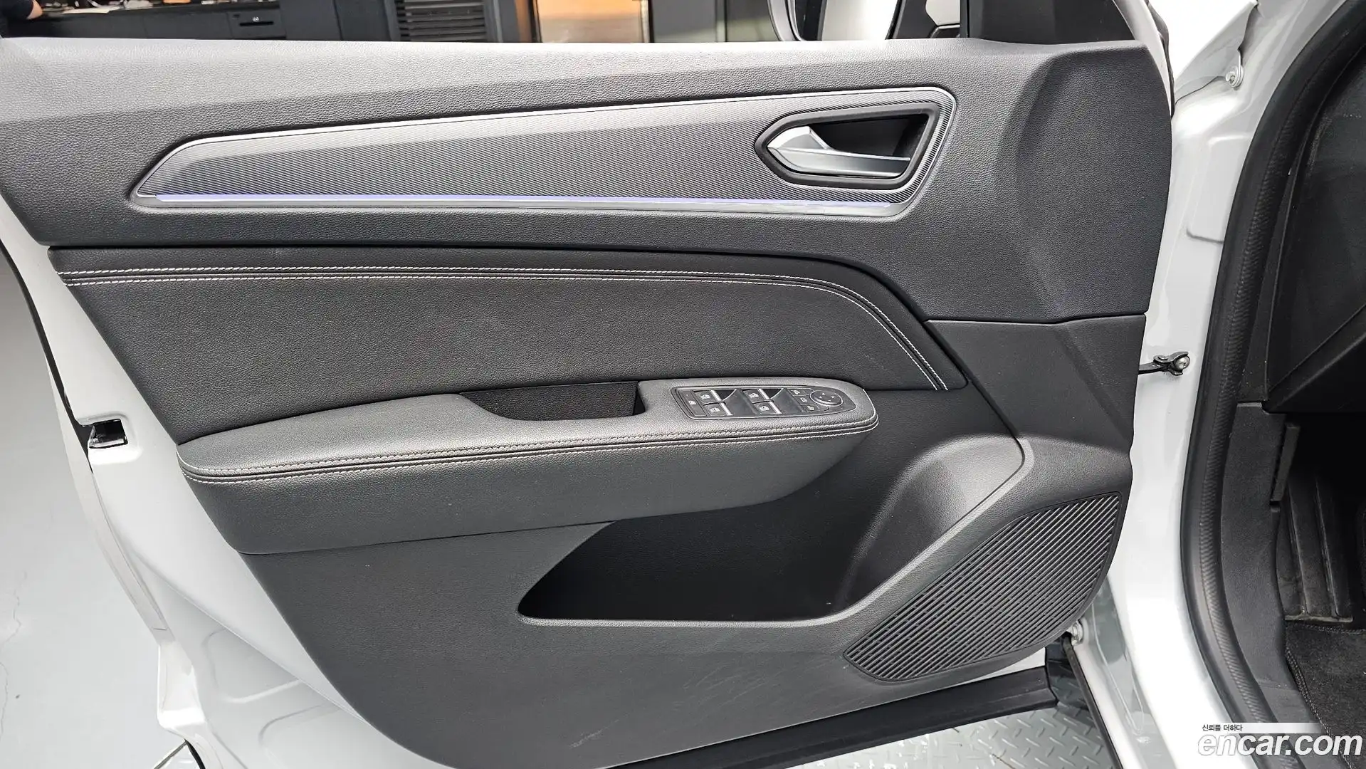 XM3 Renault Korea 2022.4-INNER-034