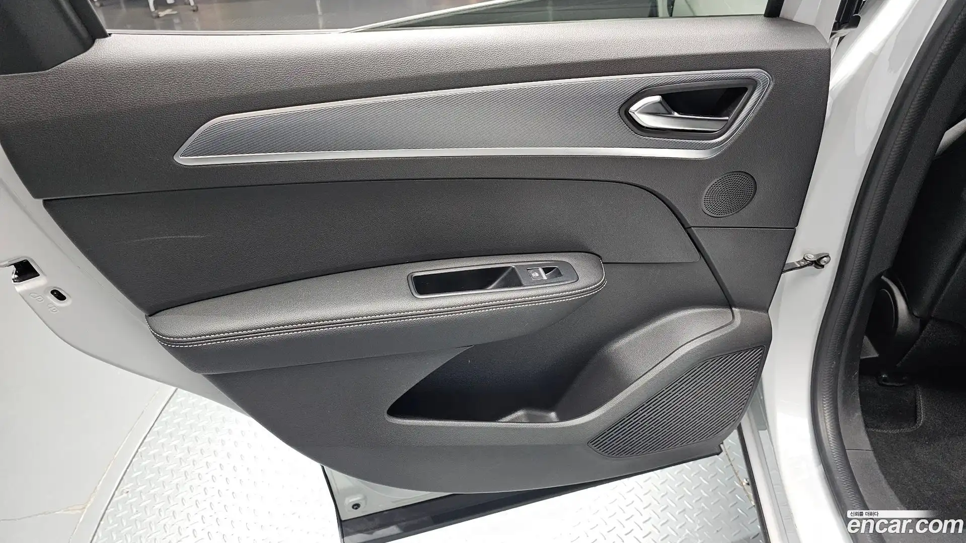 XM3 Renault Korea 2022.4-INNER-035