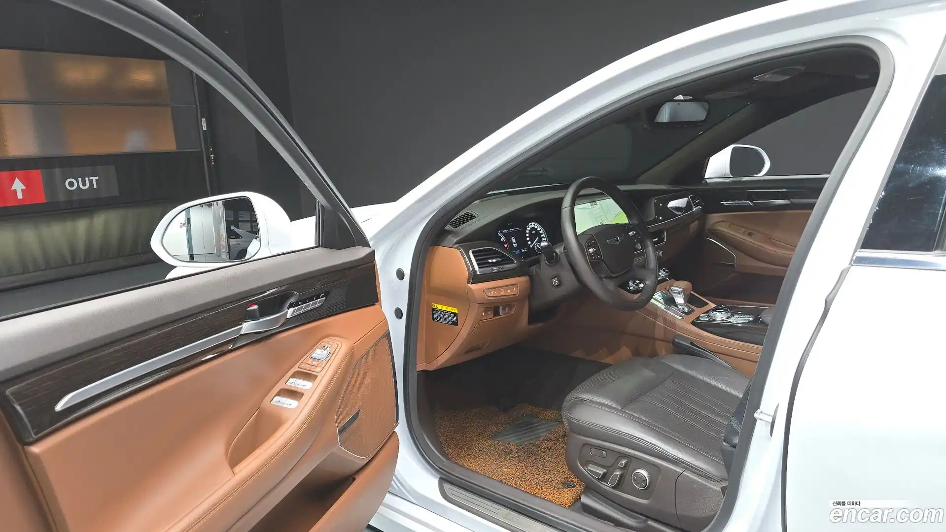 G90 Genesis 2019.0-INNER-010
