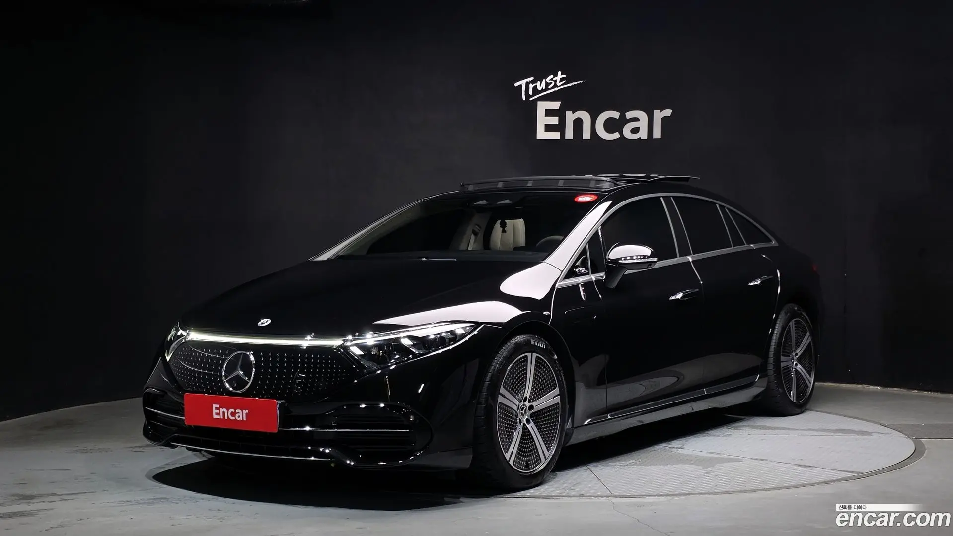 Main__Slider__Photo:EQS Mercedes-Benz 2022.5-0