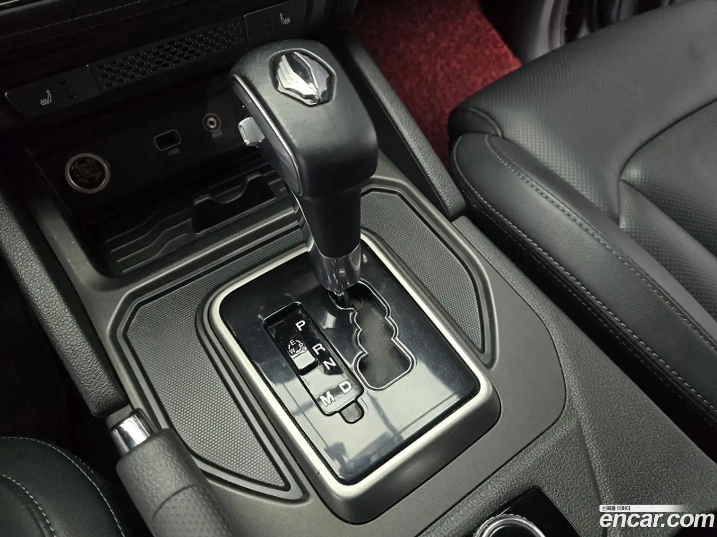 Rexton KG Mobility 2019.2-INNER-008