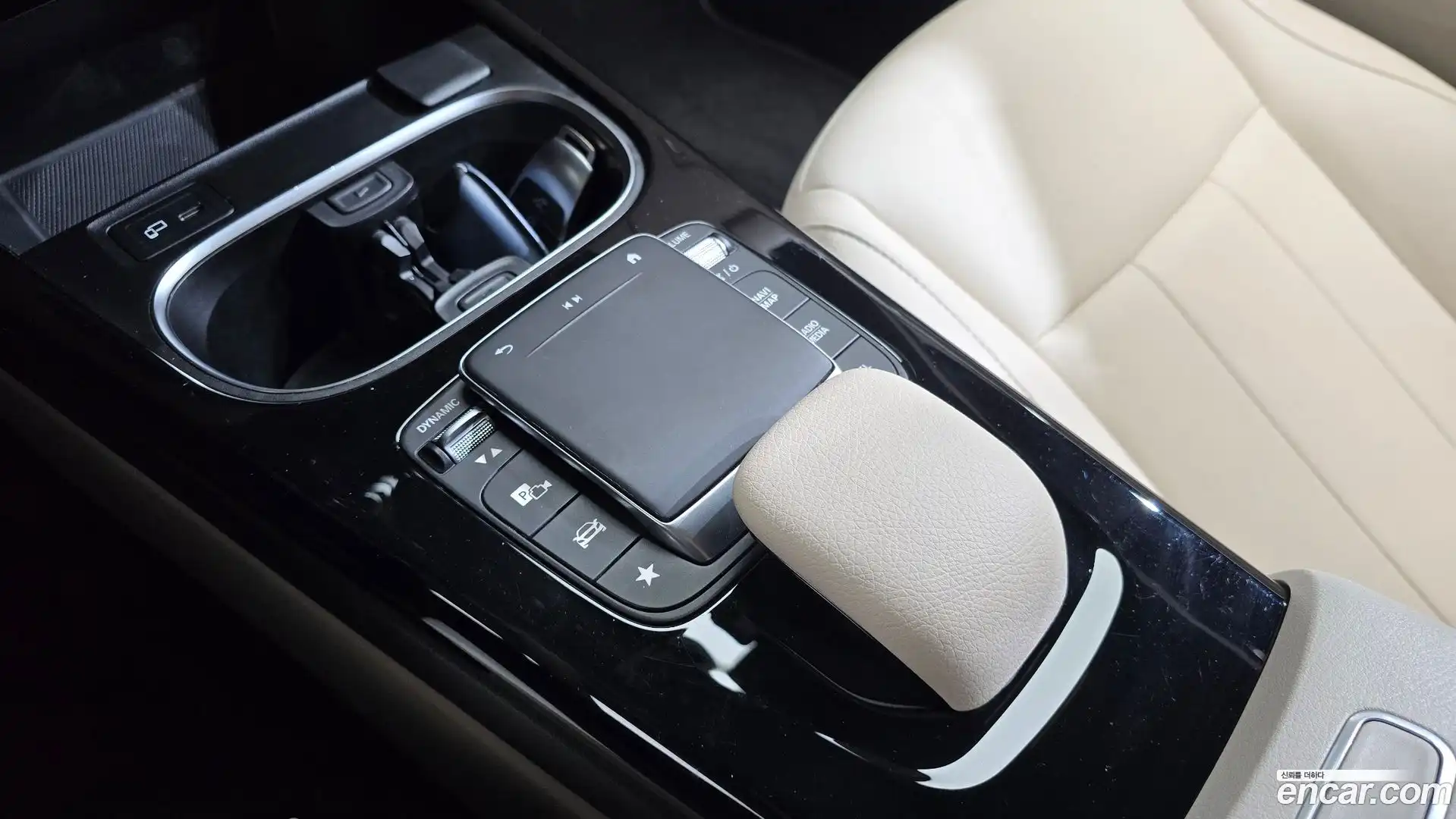 A-Class Mercedes-Benz 2022.7-OPTION-022