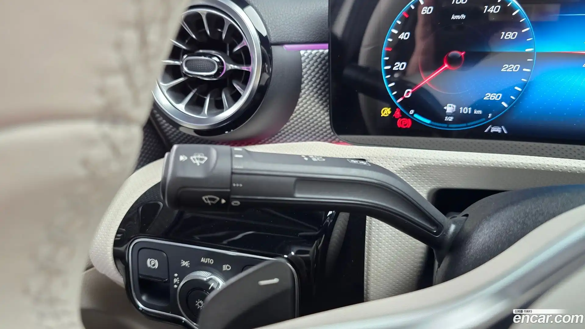 A-Class Mercedes-Benz 2022.7-OPTION-040