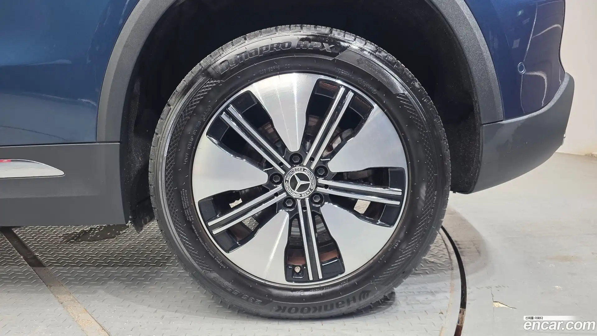 EQA Mercedes-Benz 2021.6-OUTER-031