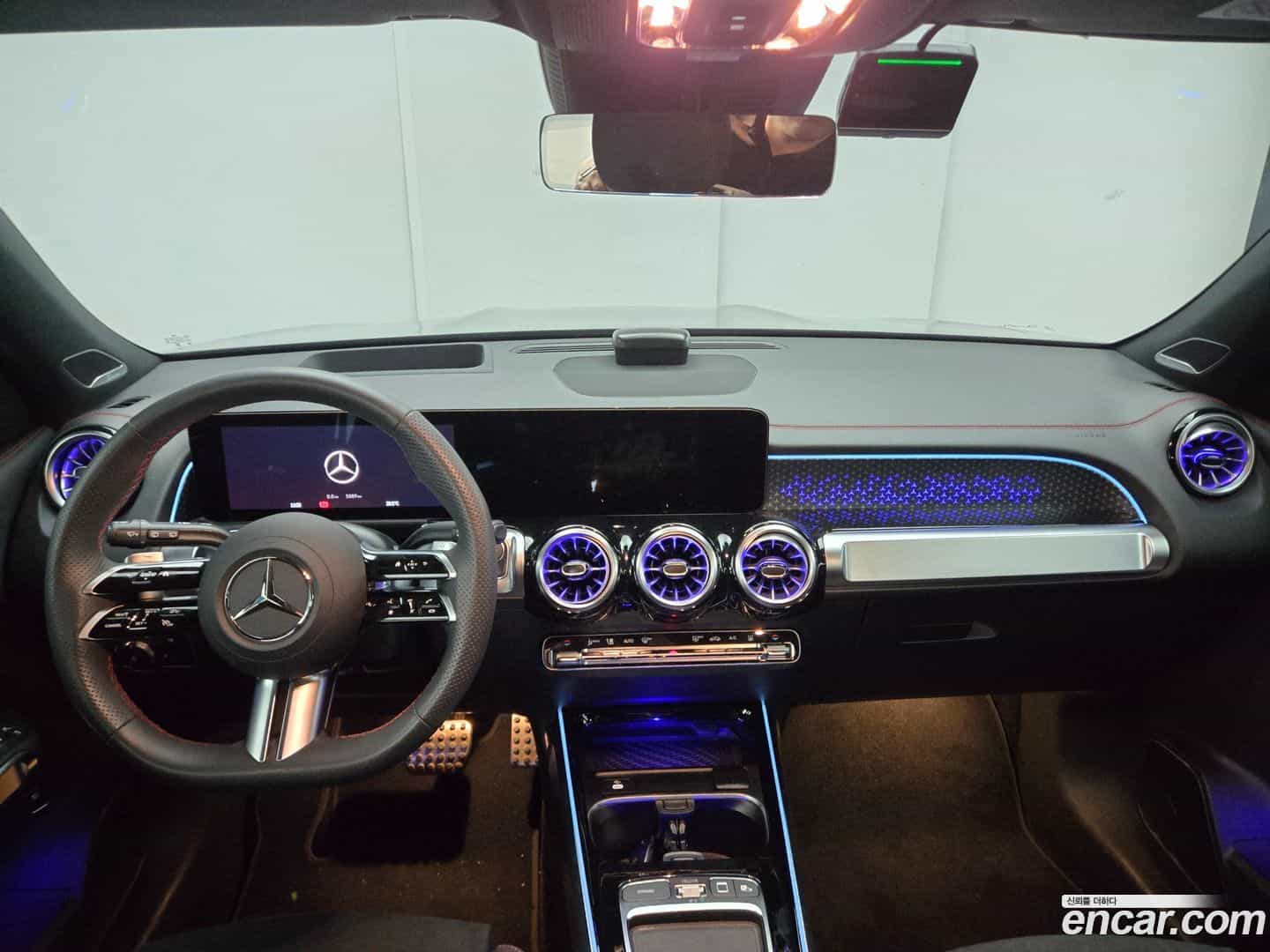 EQB Mercedes-Benz 2025.10-INNER-008