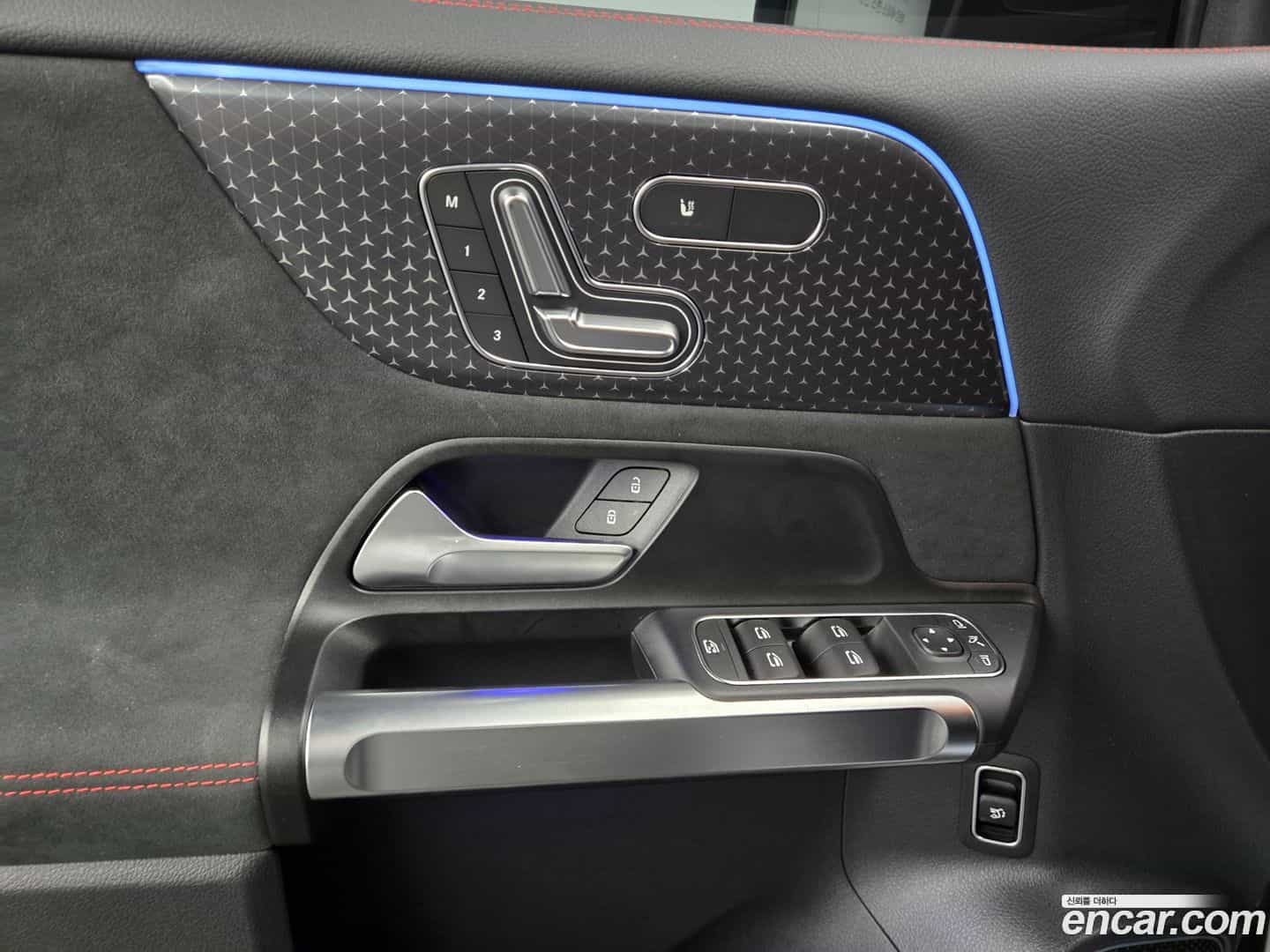 EQB Mercedes-Benz 2025.10-INNER-009