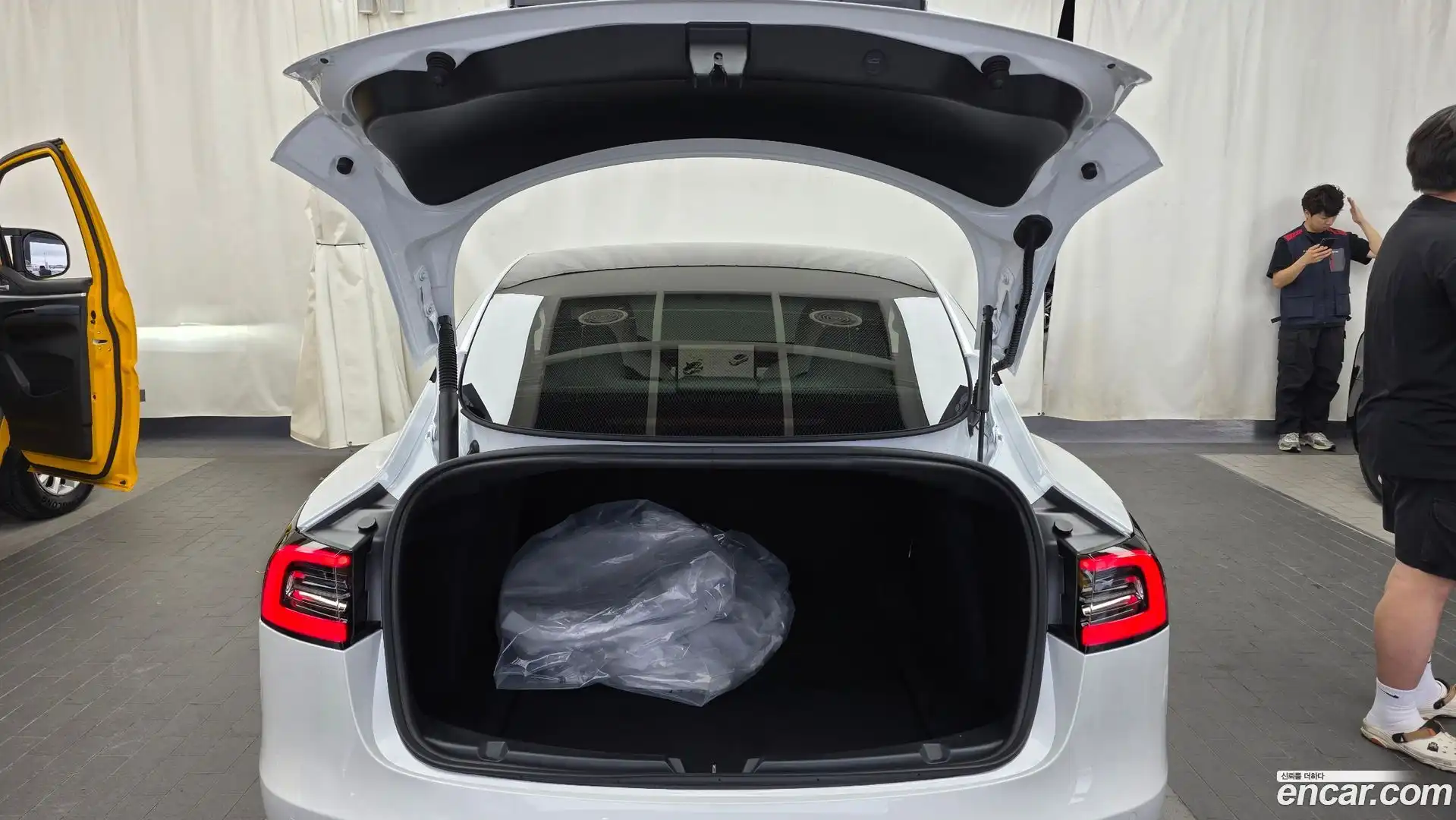 Model 3 Tesla 2022.7-OPTION-024