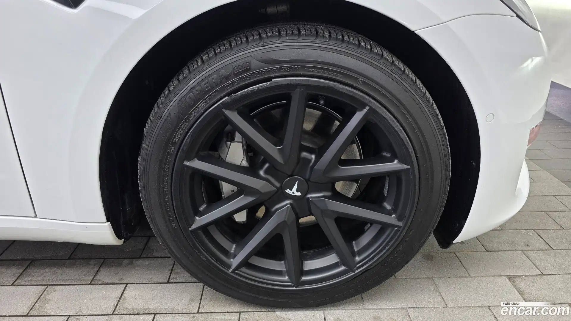 Model 3 Tesla 2022.7-OUTER-031