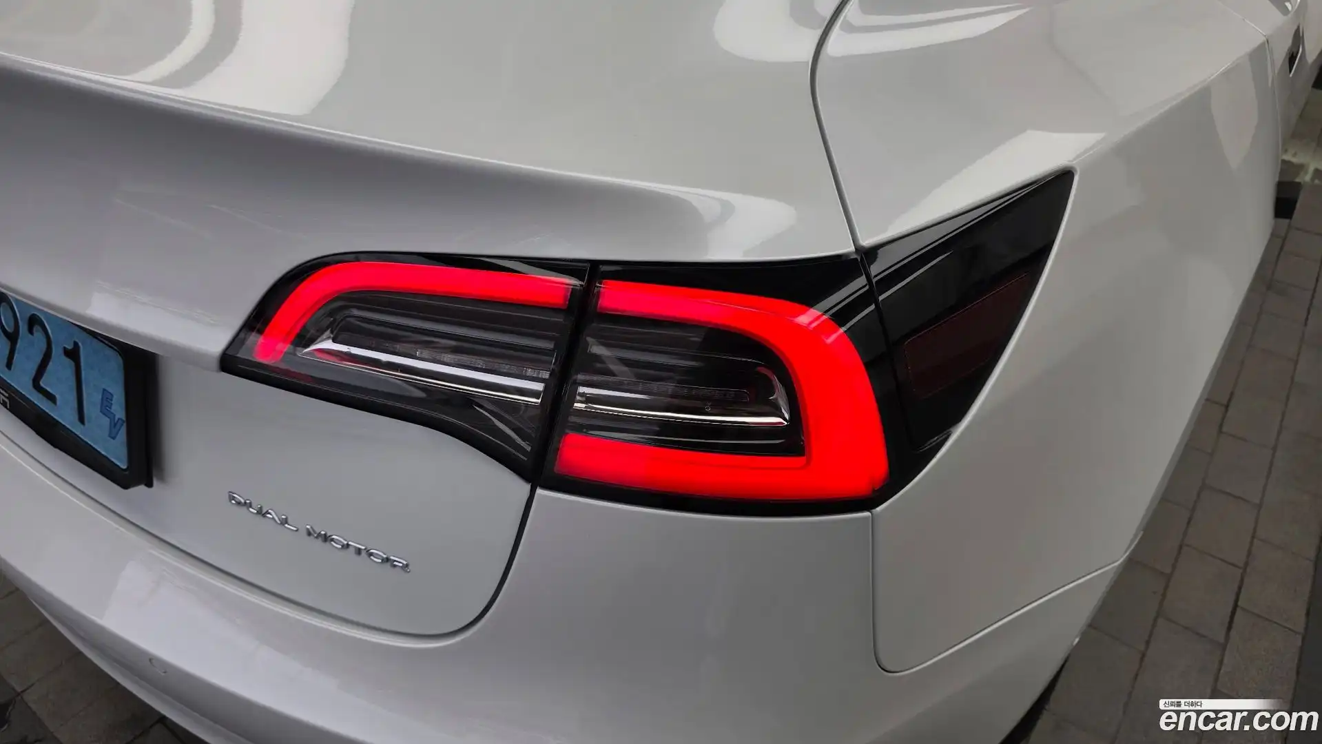 Model 3 Tesla 2022.7-OUTER-033