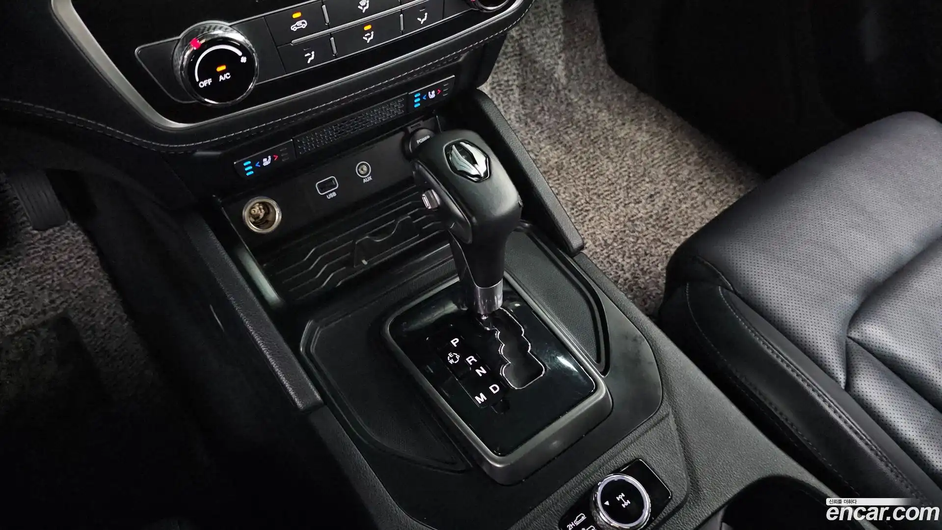 Rexton KG Mobility 2021.0-INNER-009