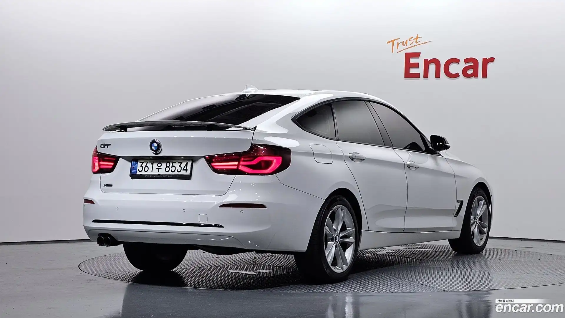 Gran Turismo BMW 2019.10-OUTER-002