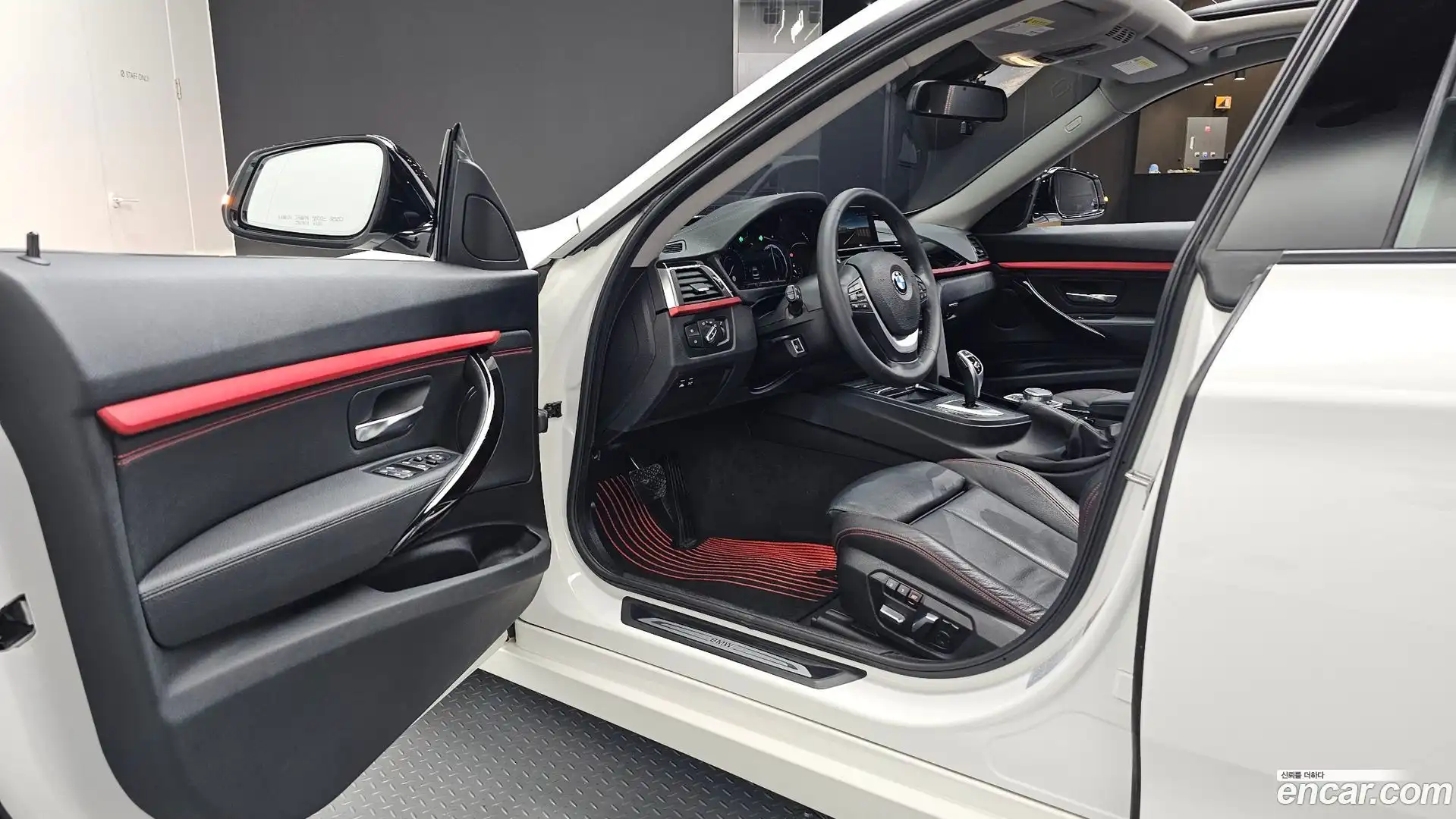Gran Turismo BMW 2019.10-INNER-010