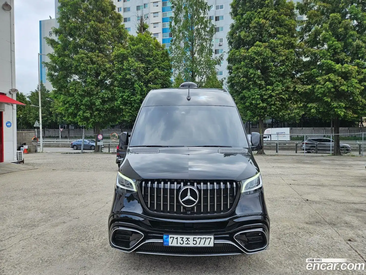 Sprinter Mercedes-Benz 2023.5-OUTER-001