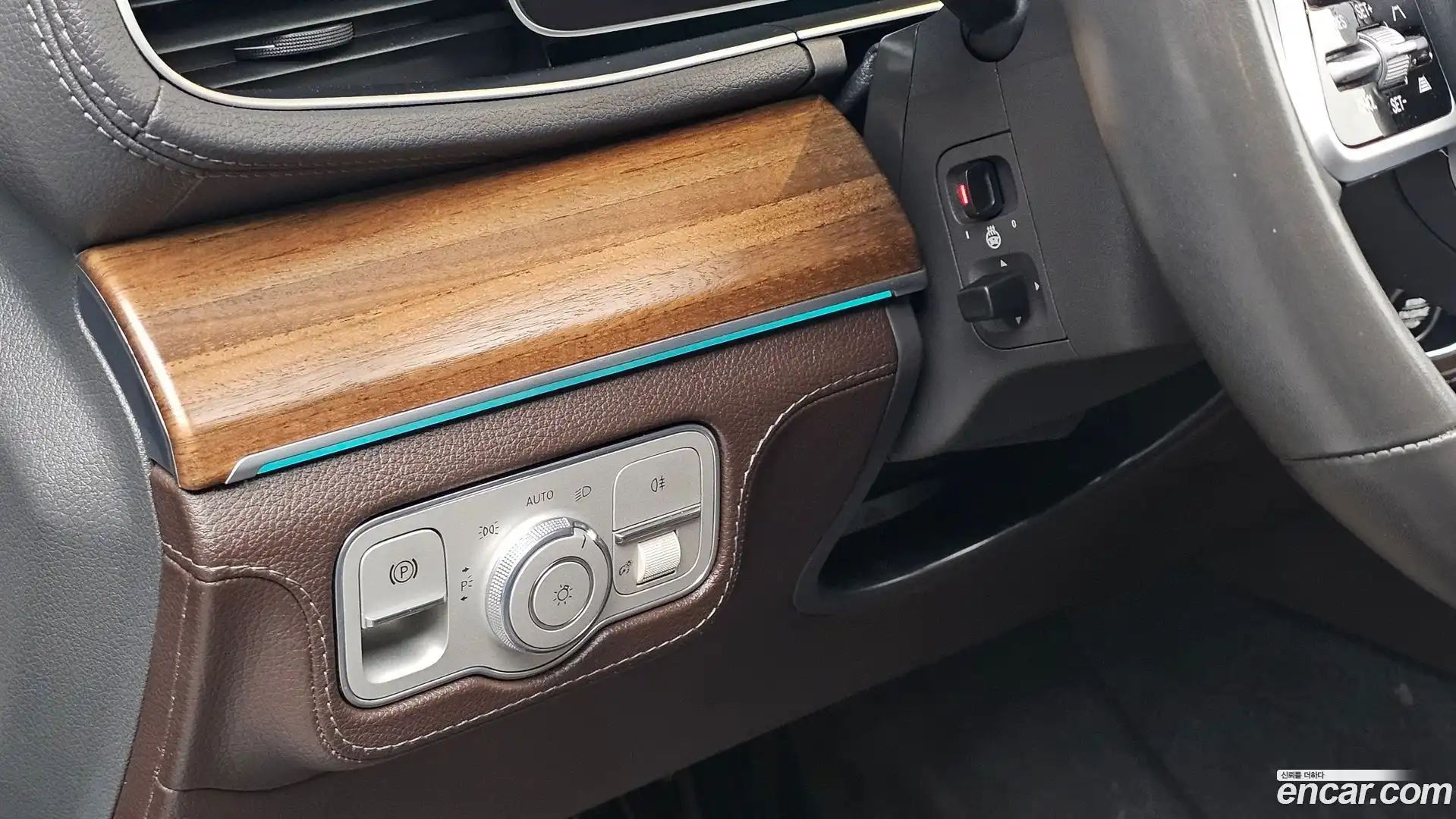 GLE-Class Mercedes-Benz 2020.11-OPTION-021