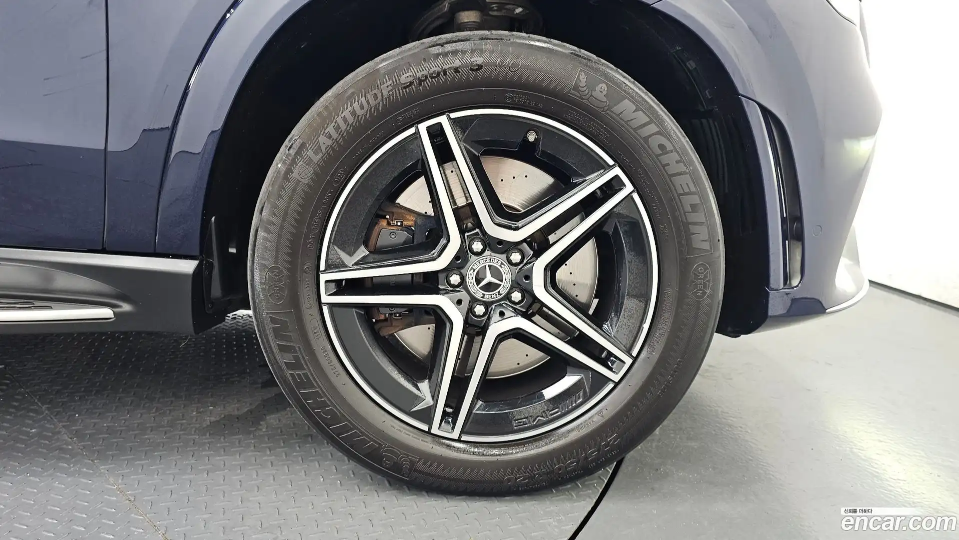 GLE-Class Mercedes-Benz 2020.11-OUTER-031