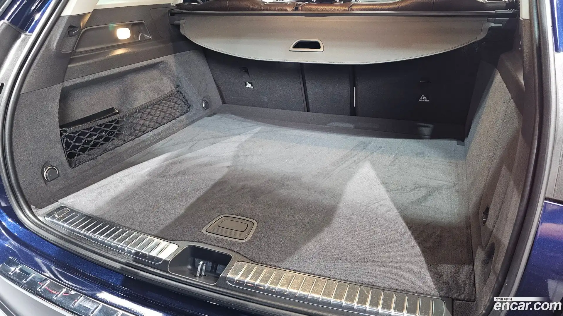 GLE-Class Mercedes-Benz 2020.11-OPTION-040