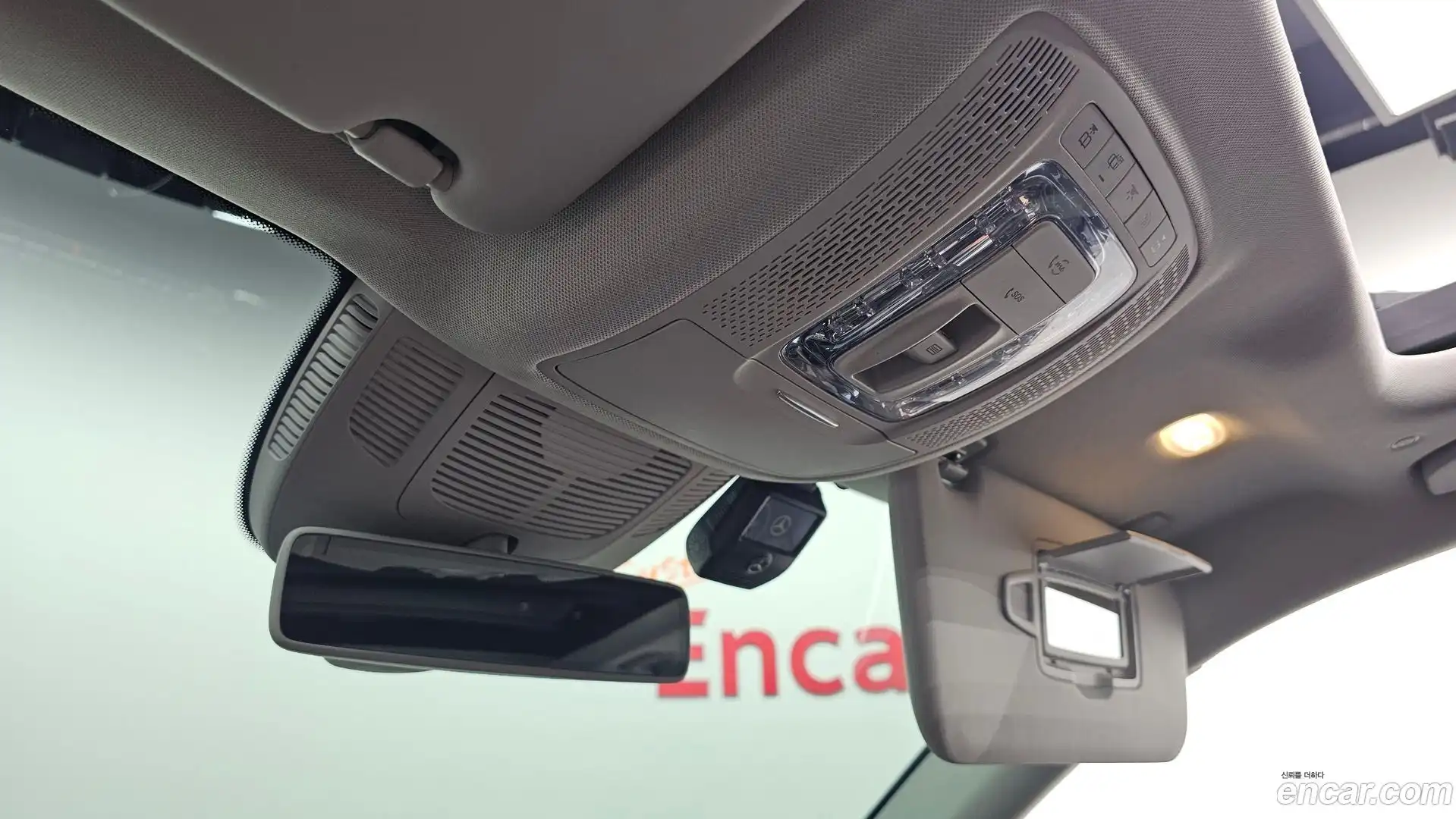 GLE-Class Mercedes-Benz 2020.11-OPTION-042