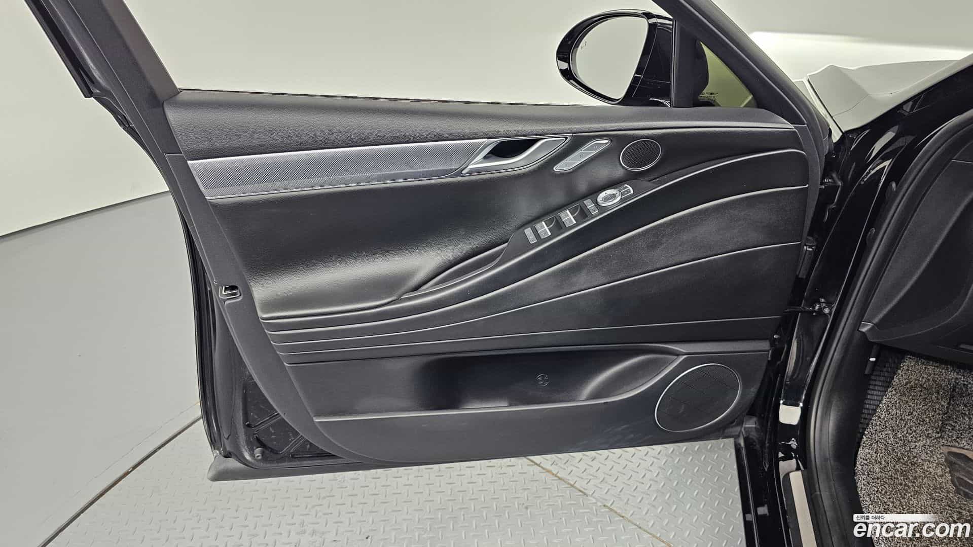 G80 Genesis 2020.11-INNER-034