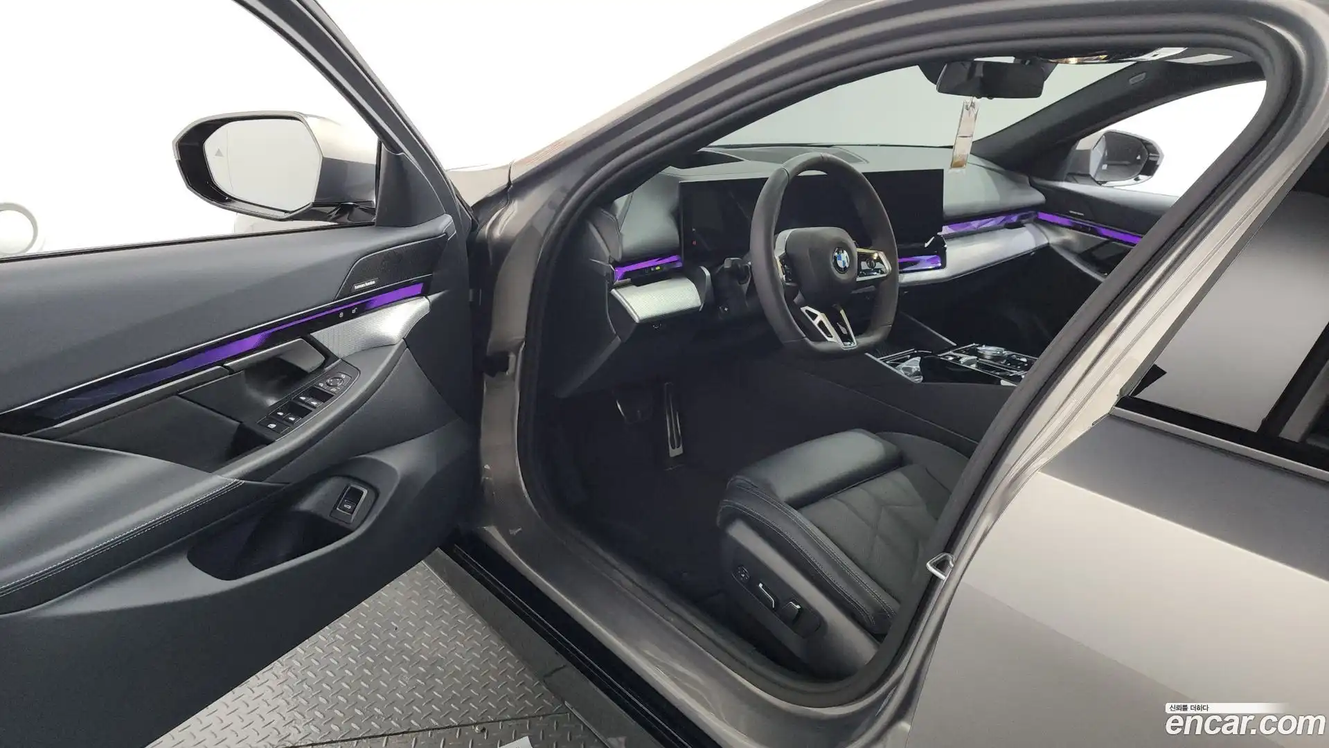 5-Series BMW 2025.3-INNER-010