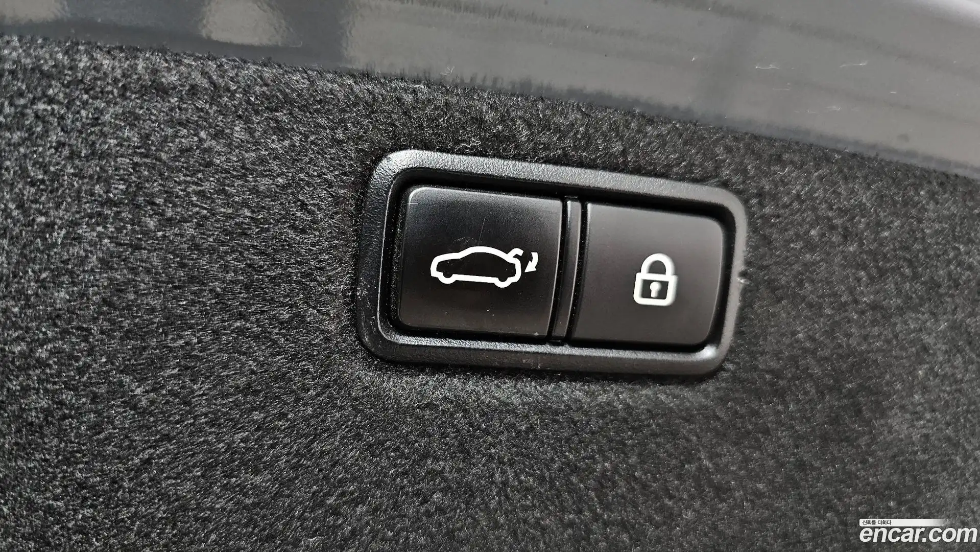 G80 Genesis 2017.2-OPTION-024
