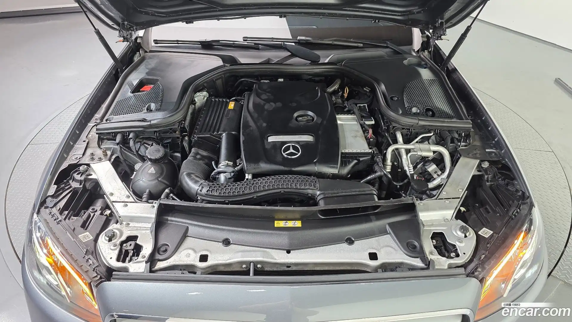 E-Class Mercedes-Benz 2017.9-OUTER-006