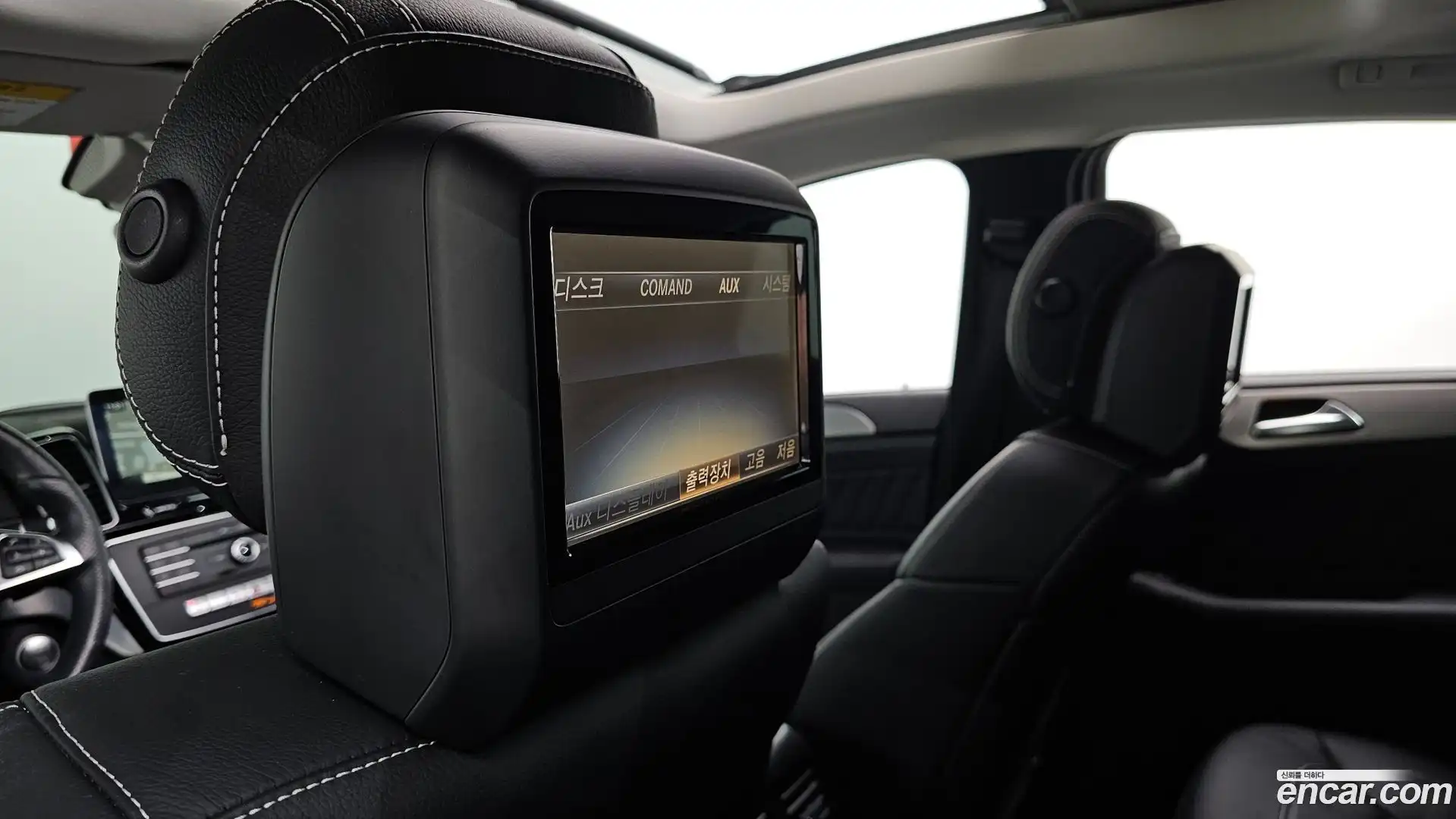 GLE-Class Mercedes-Benz 2017.1-OPTION-021