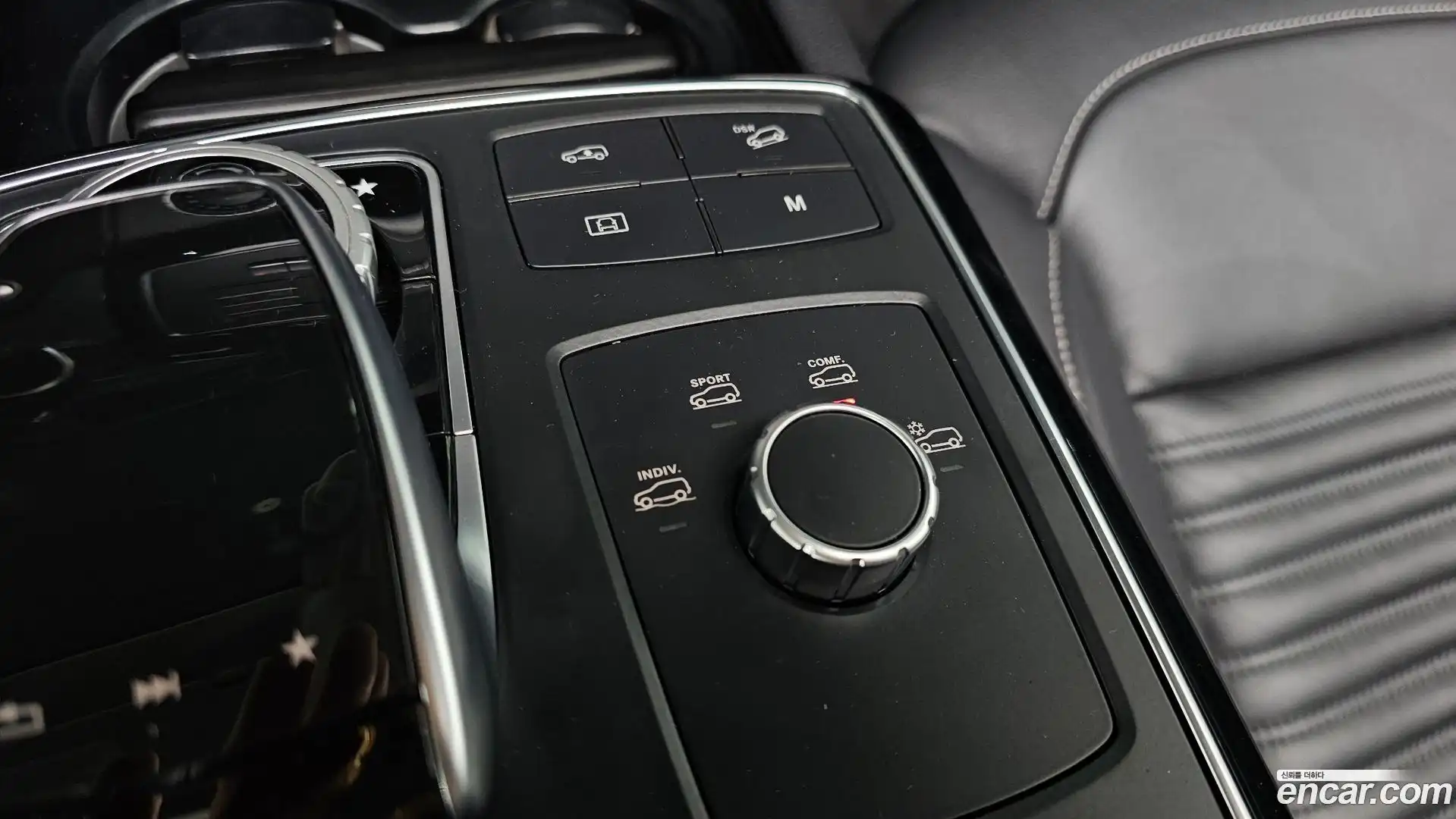 GLE-Class Mercedes-Benz 2017.1-OPTION-022