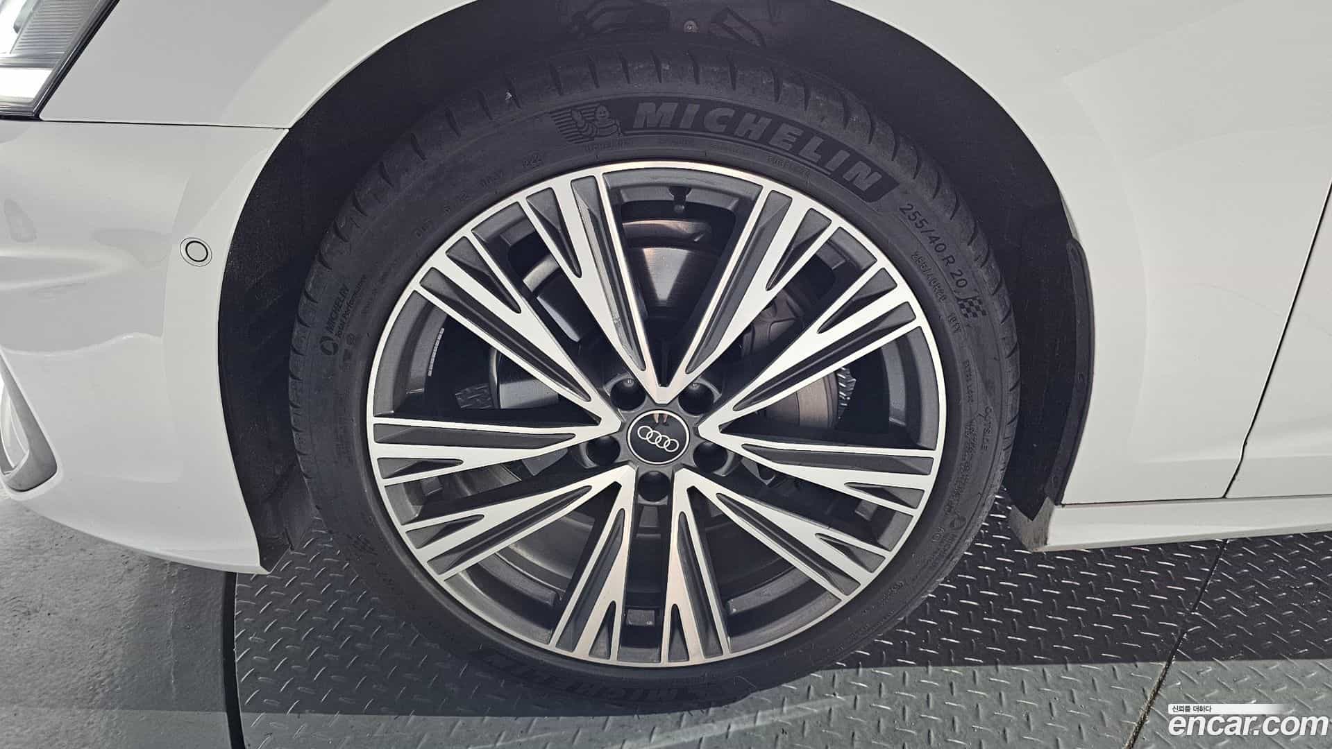 A6 Audi 2022.11-OUTER-005