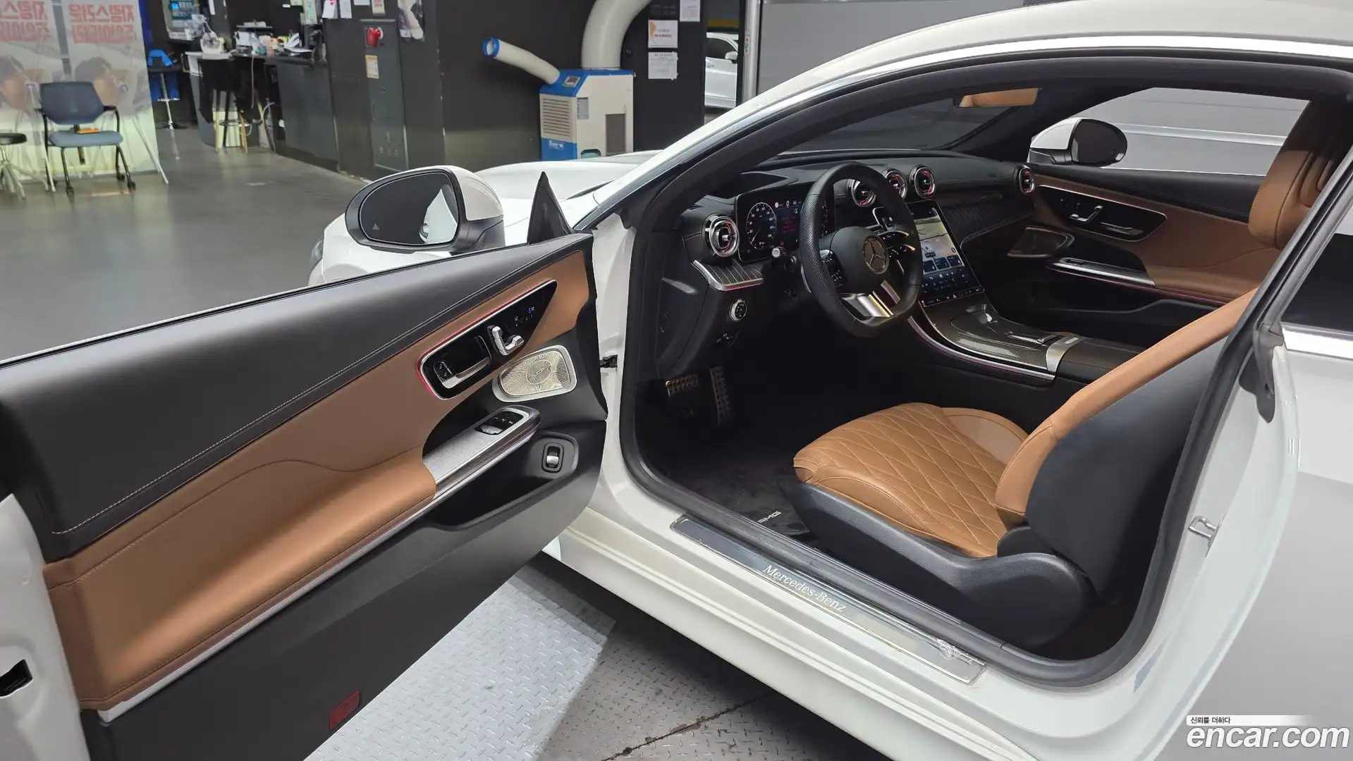 CLE-Class Mercedes-Benz 2024.4-INNER-010
