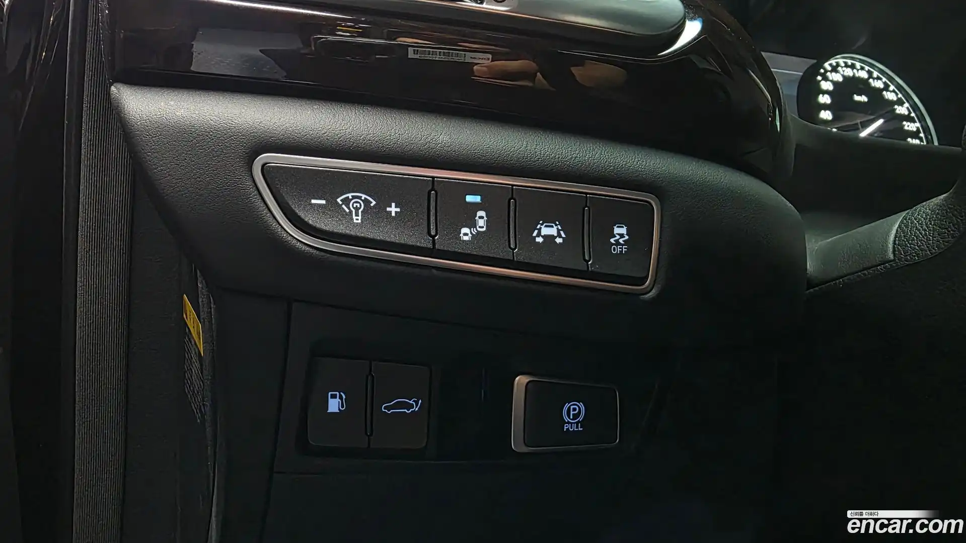 EQ900 Genesis 2016.3-OPTION-044