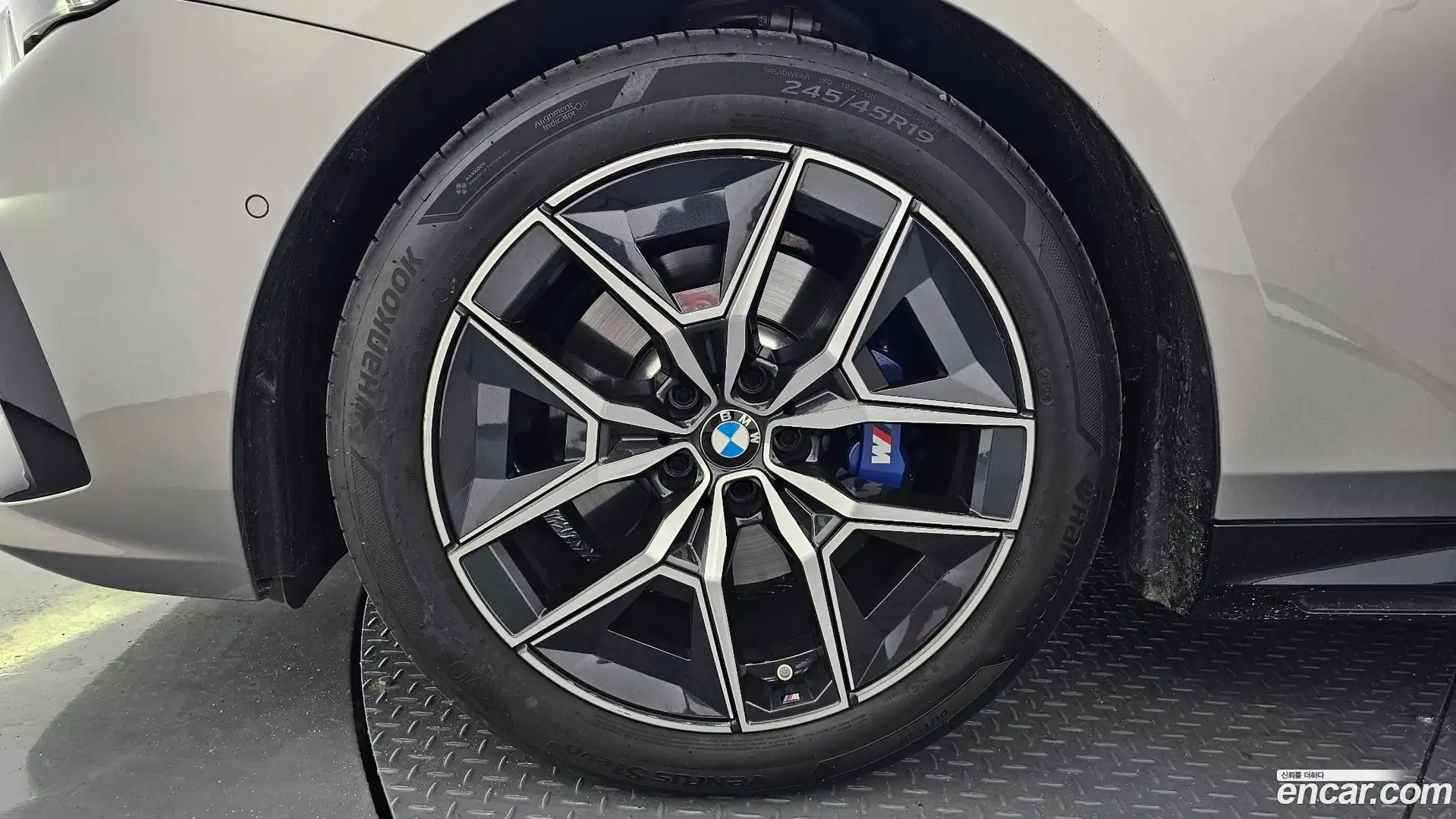 5-Series BMW 2025.9-OUTER-005