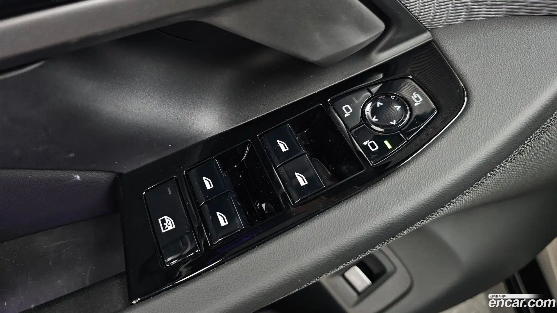 5-Series BMW 2025.9-OPTION-049