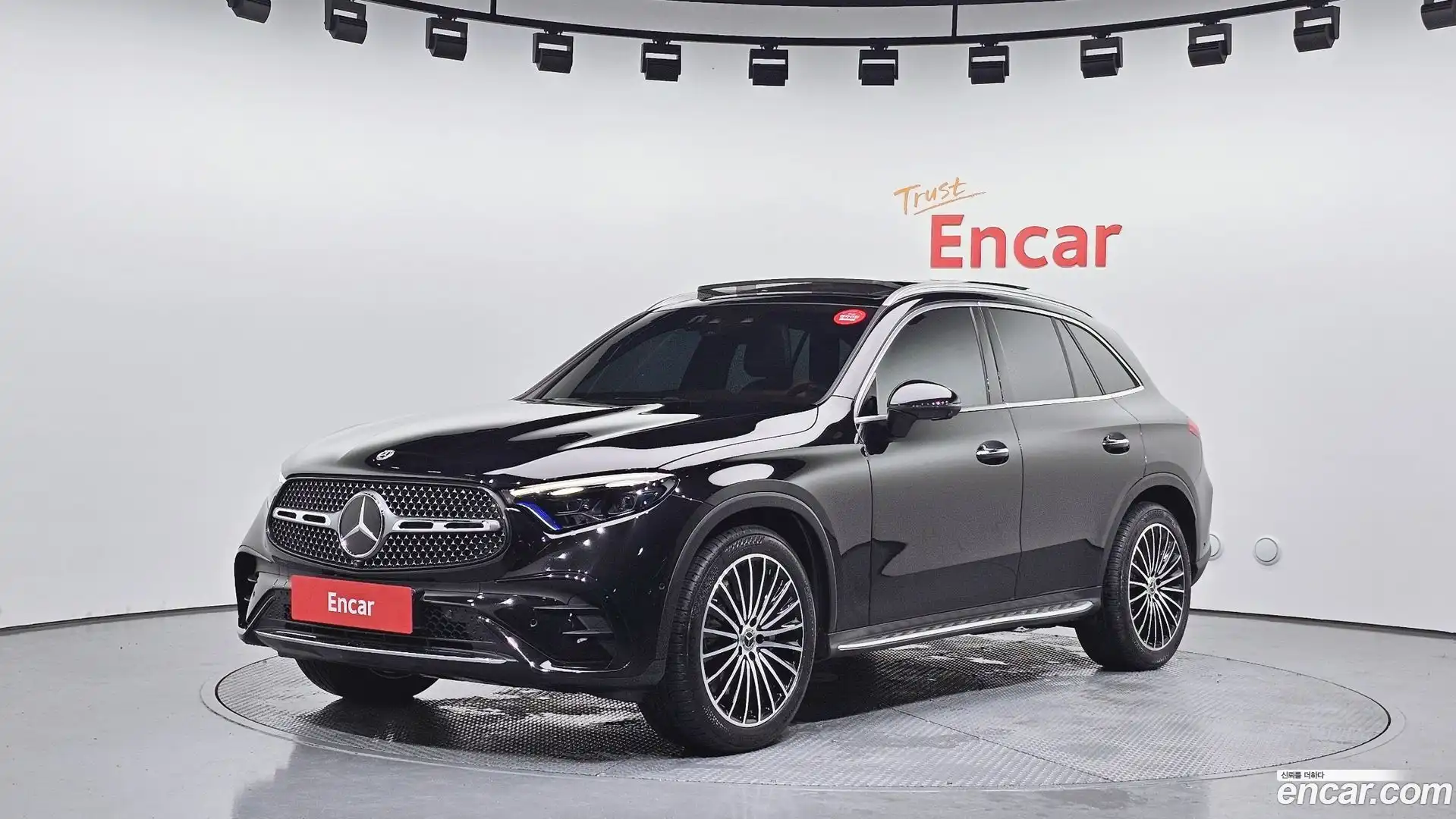 GLC-Class Mercedes-Benz 2024.2-OUTER-001