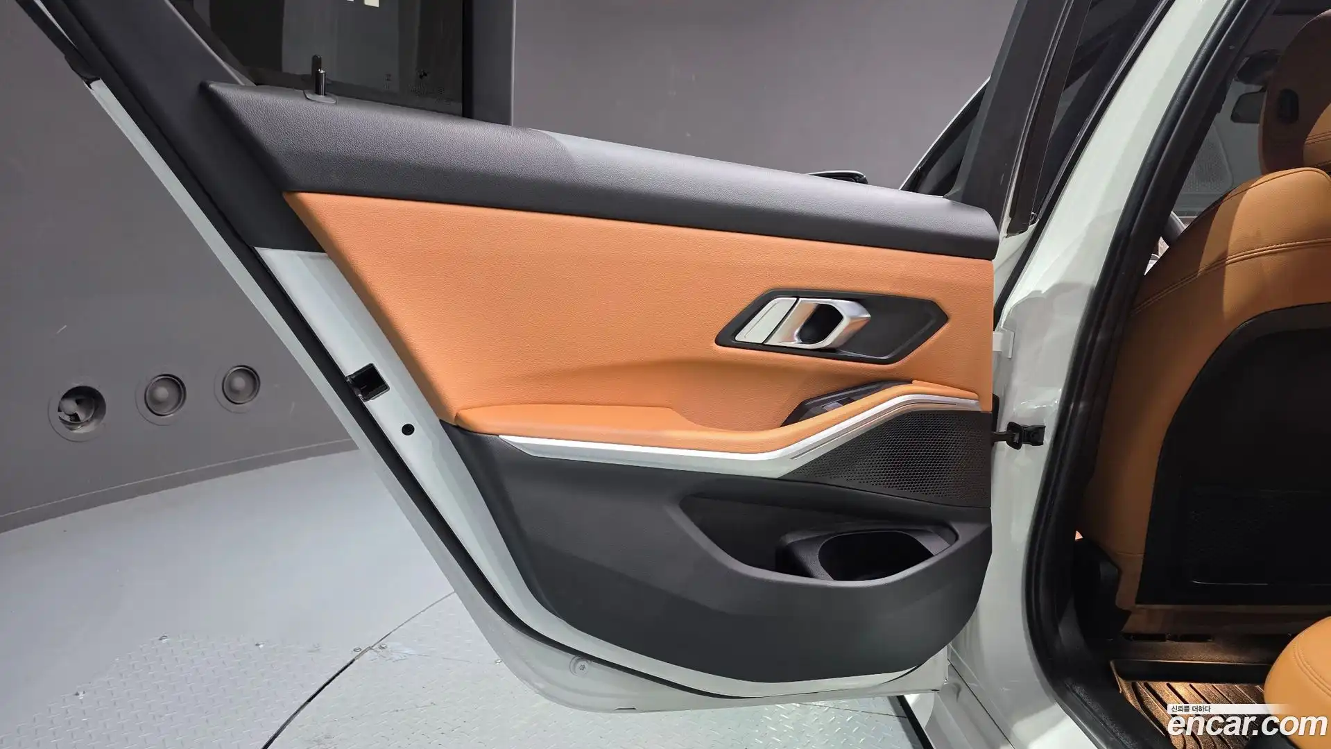 3-Series BMW 2023.6-INNER-035