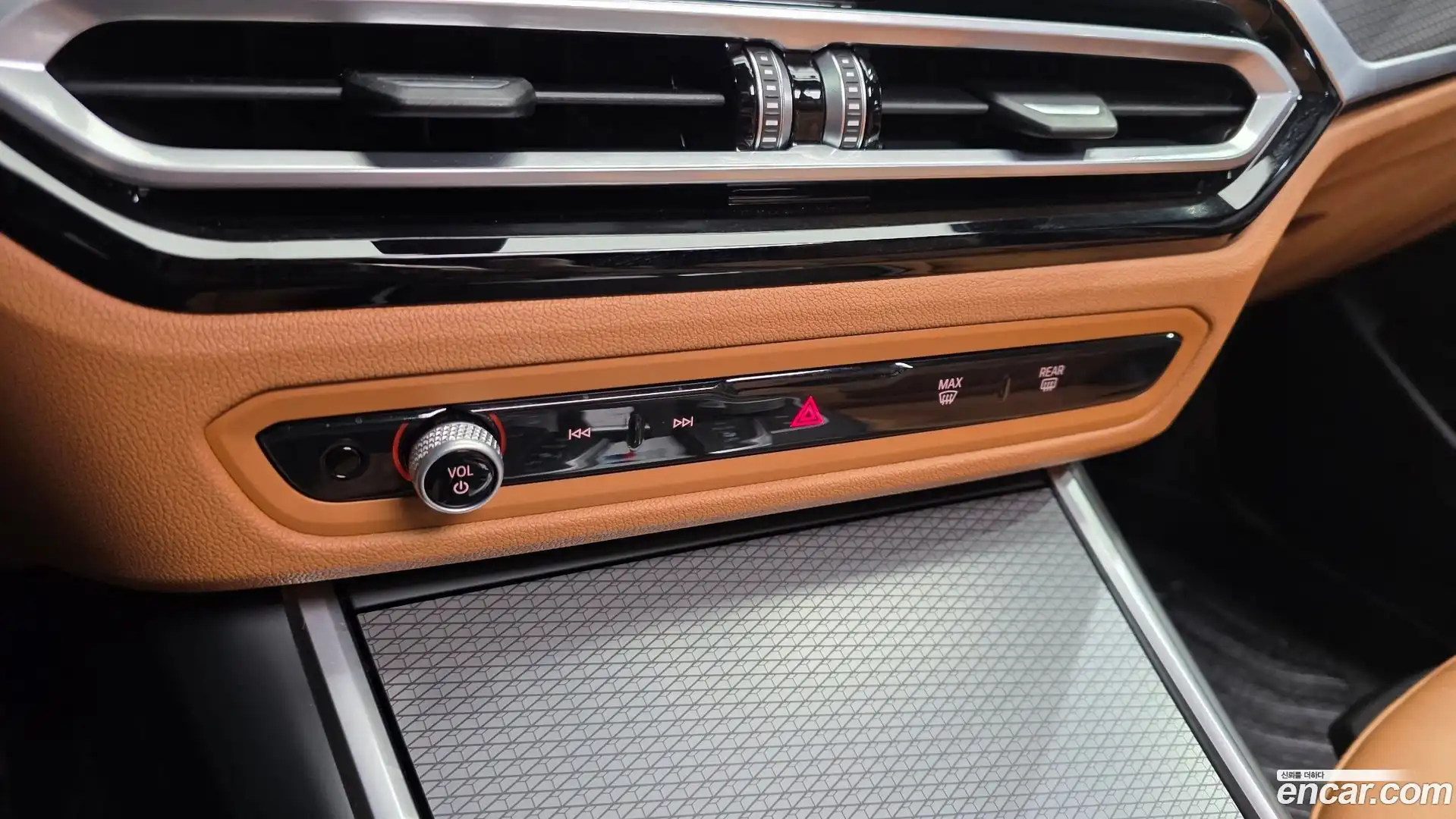 3-Series BMW 2023.6-OPTION-040