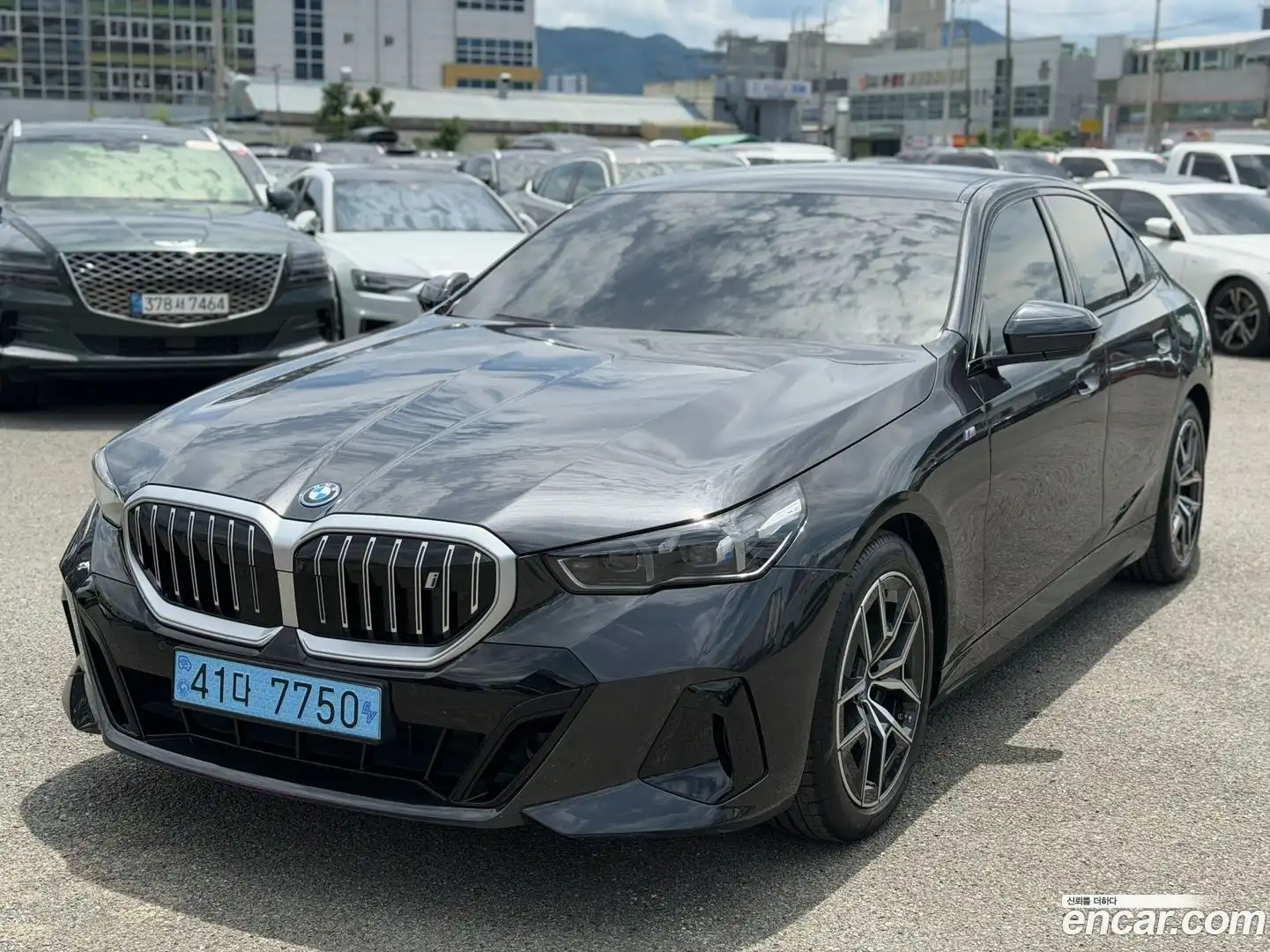 i5 BMW 2024.1-OUTER-001