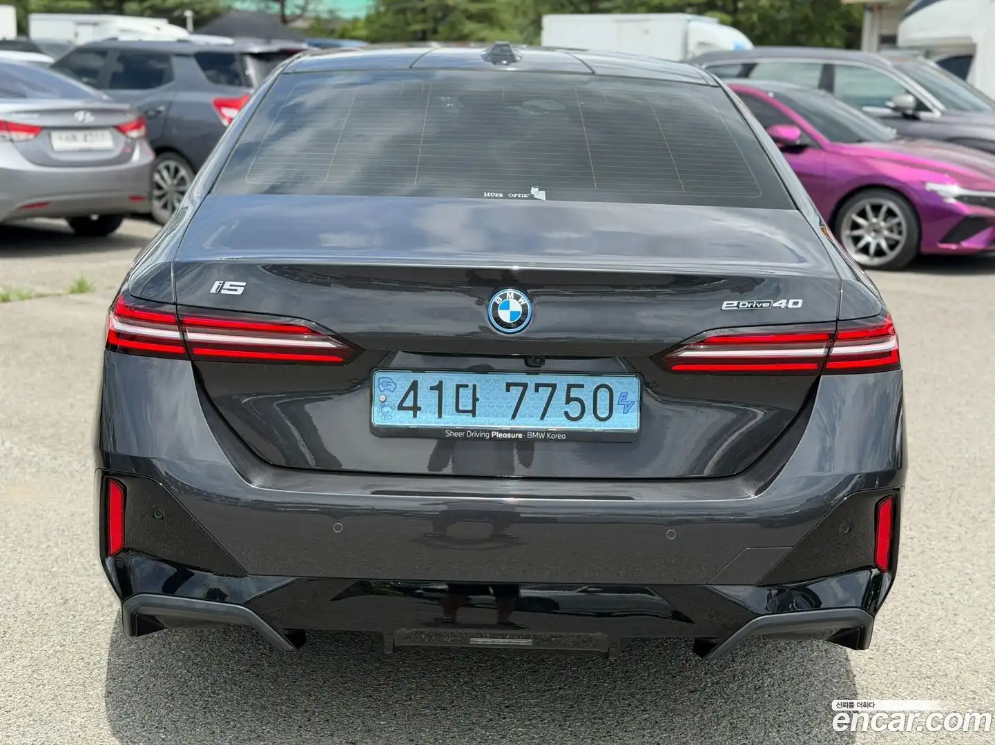 i5 BMW 2024.1-OUTER-004