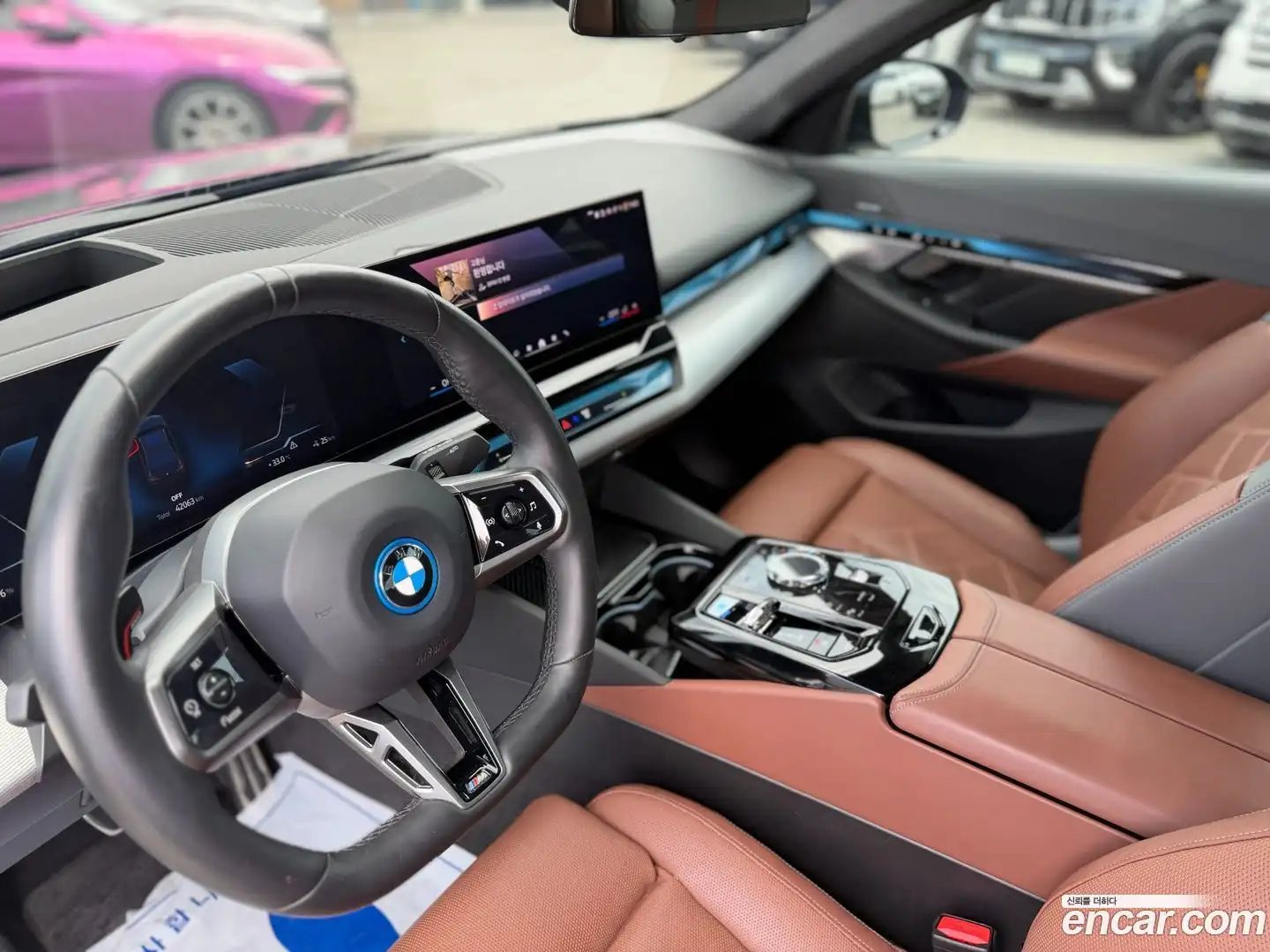 i5 BMW 2024.1-INNER-010