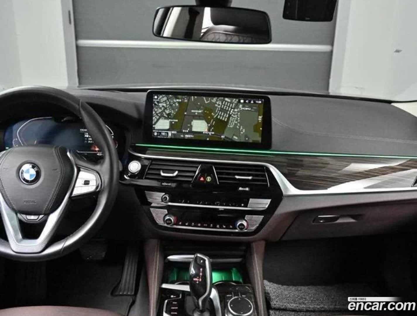 5-Series BMW 2023.0-INNER-007